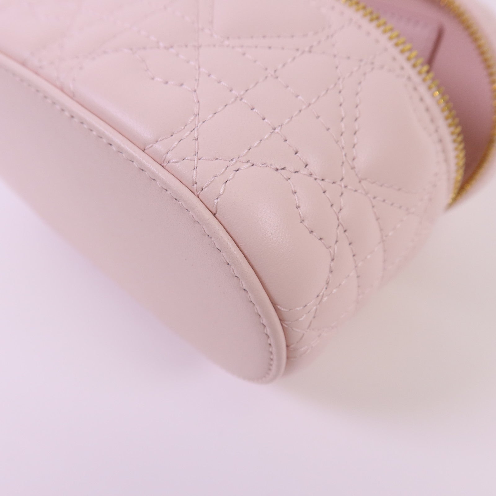 Dior 羊皮皮革Mini Caro Vanity Case金扣手挽肩背兩用袋