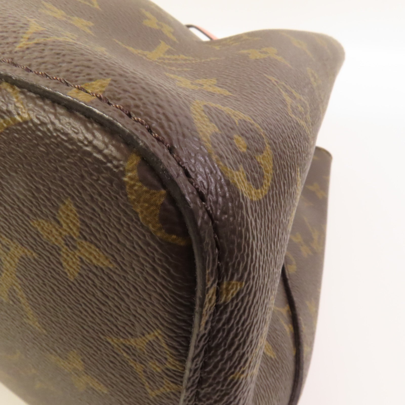LOUIS VUITTON Monogram Empreinte NeoNoe MM金扣肩背袋
