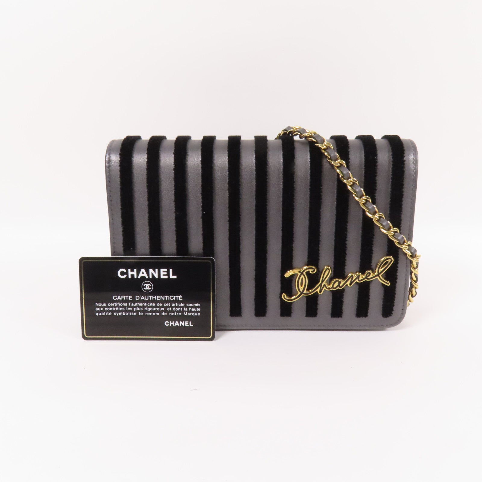 CHANEL 牛皮皮革/天鵝絨WOC Wallet On Chain金扣鏈帶肩背袋