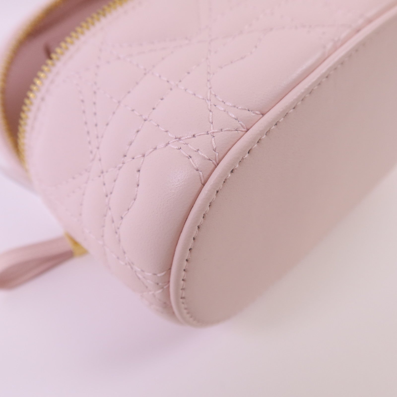 Dior 羊皮皮革Mini Caro Vanity Case金扣手挽肩背兩用袋
