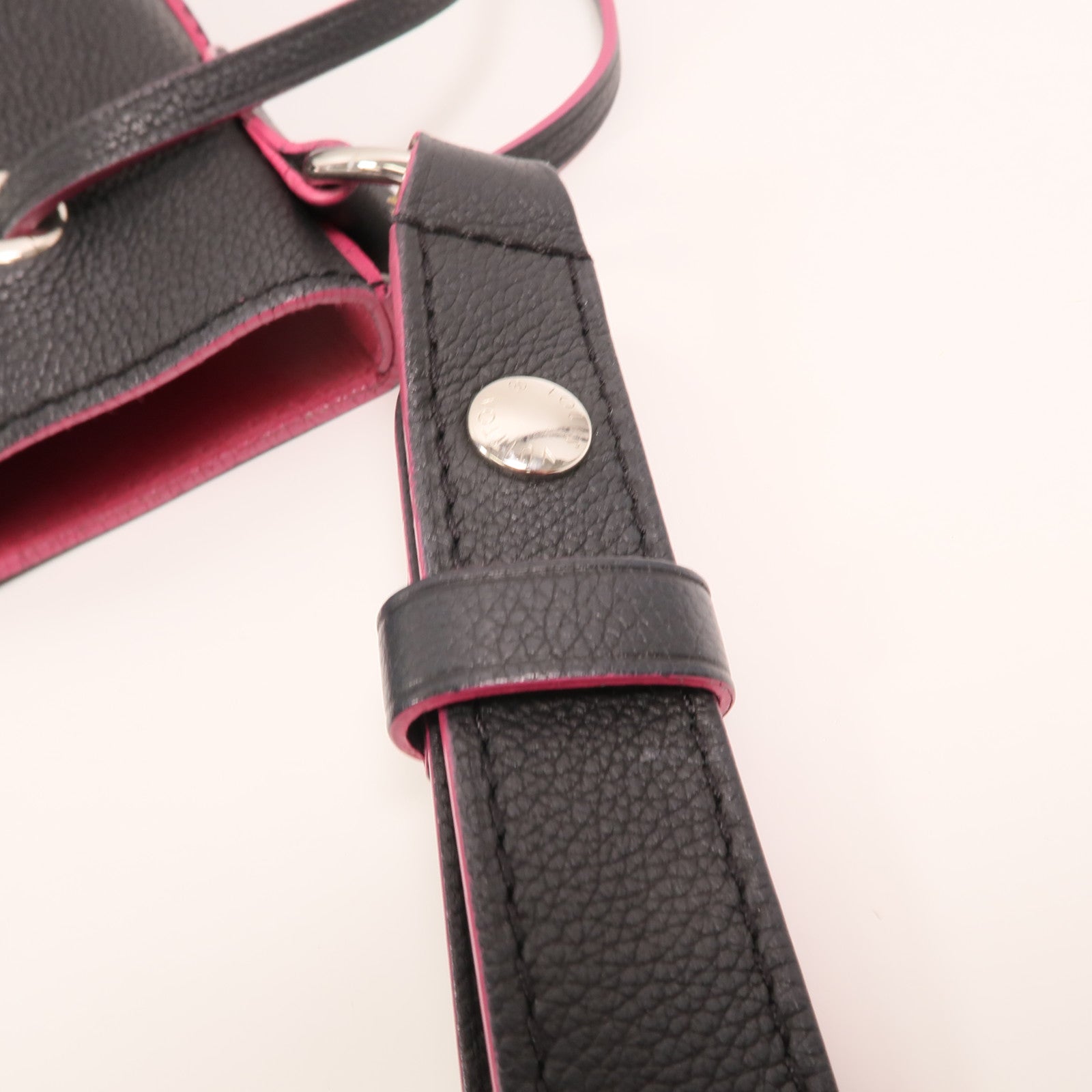 LOUIS VUITTON 牛皮皮革Lockme Bucket銀扣肩背袋
