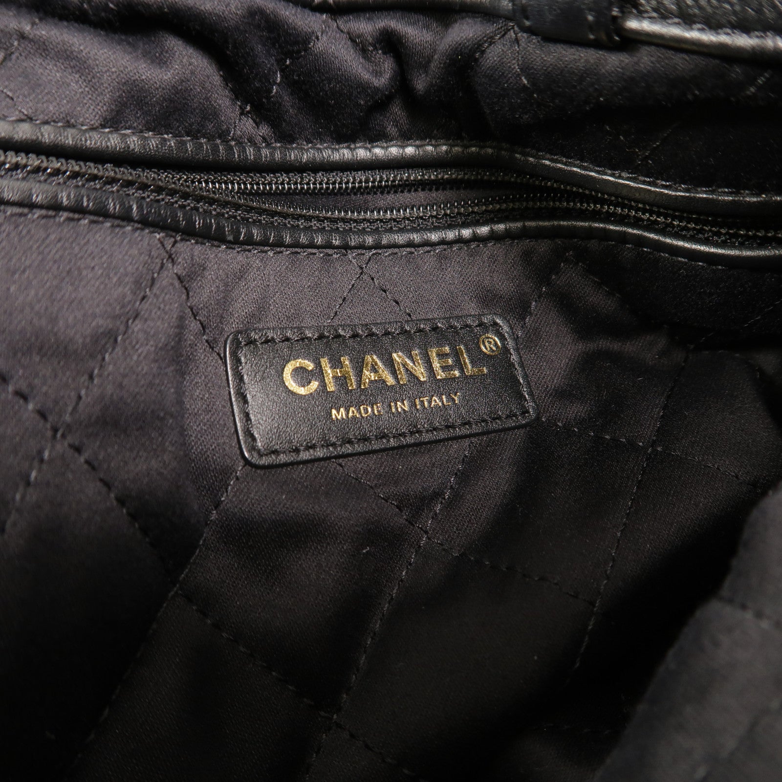 CHANEL 牛皮皮革Chanel 22 Backpack背包