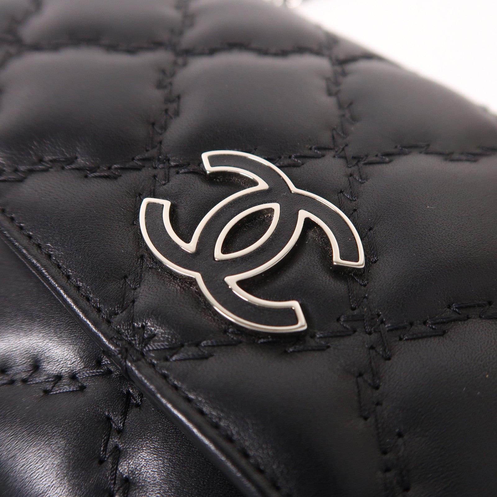 CHANEL 牛皮皮革WOC Wallet On Chain銀扣鏈帶肩背袋