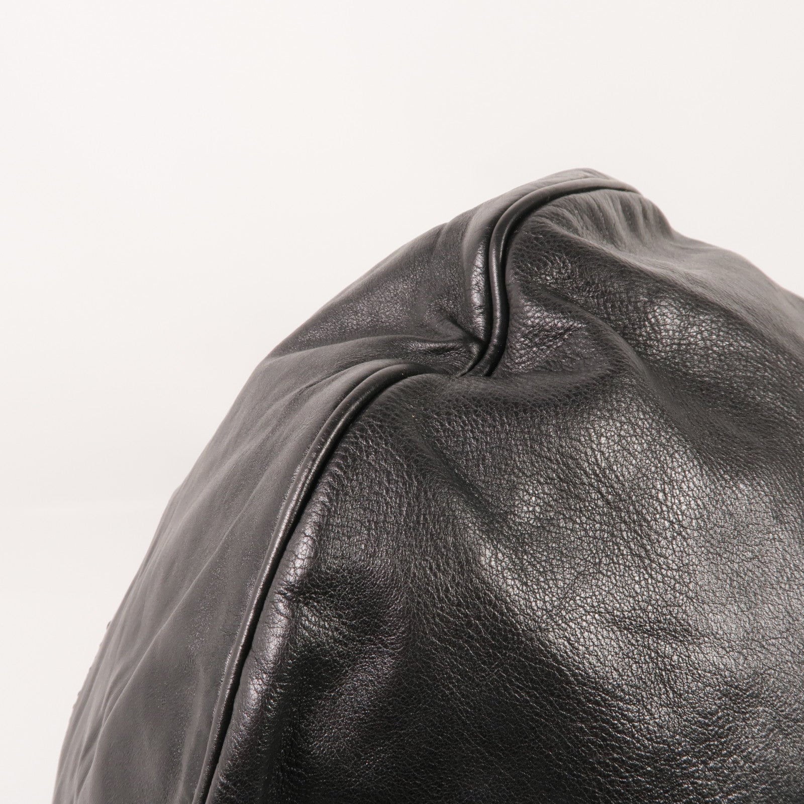 CHANEL 牛皮皮革Shoulder Bag銀扣肩背袋