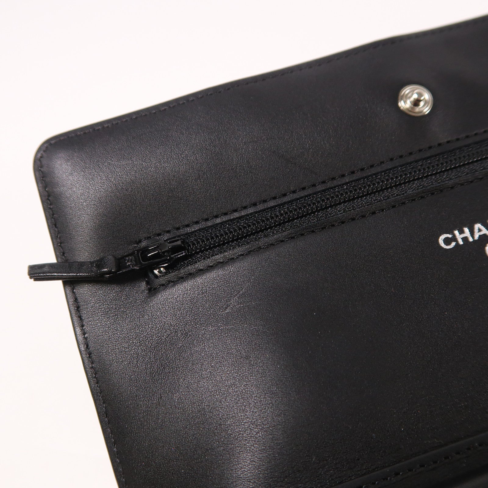 CHANEL 牛皮皮革WOC Wallet On Chain銀扣鏈帶肩背袋