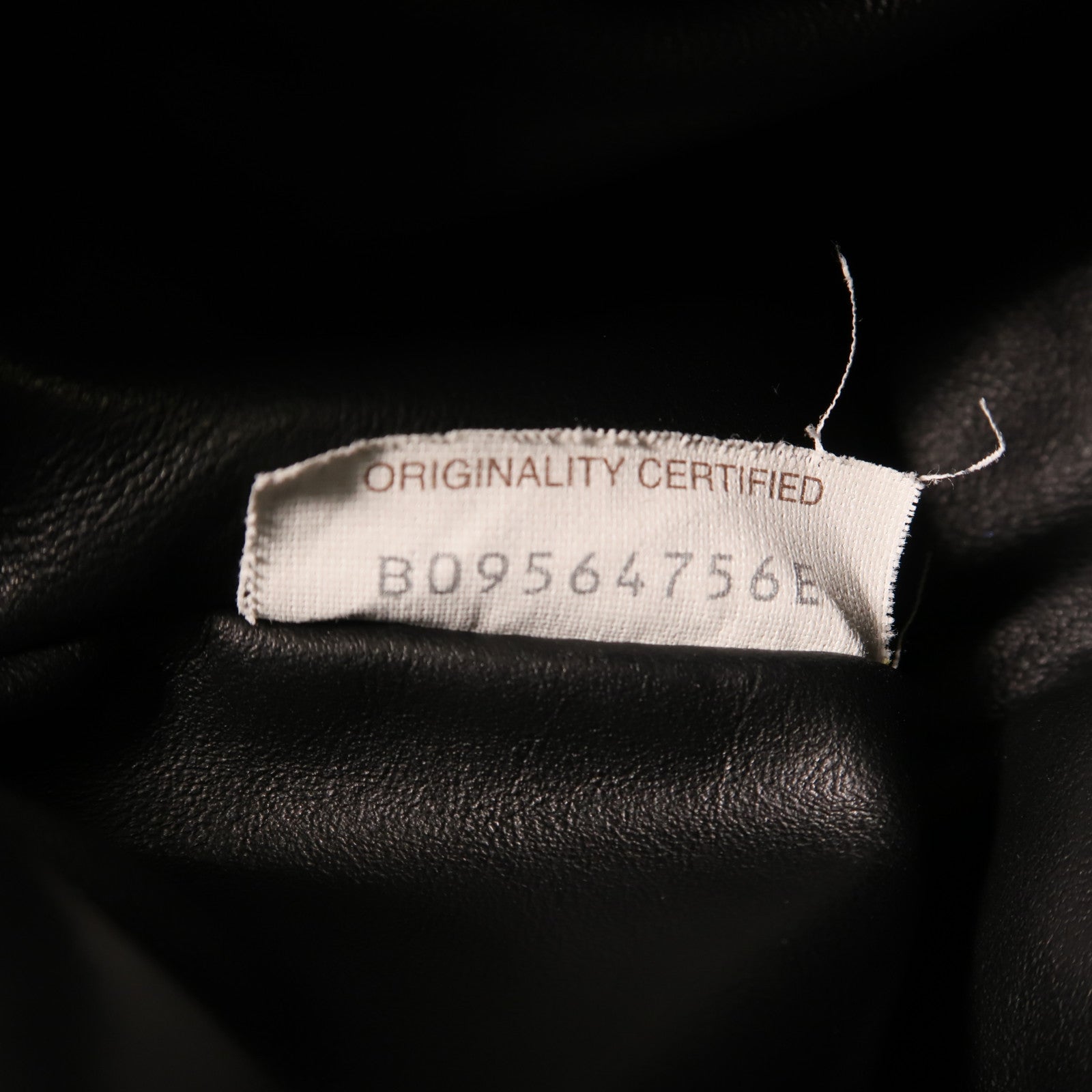 BOTTEGA VENETA 牛皮皮革The chain Pouch金扣鏈帶肩背袋
