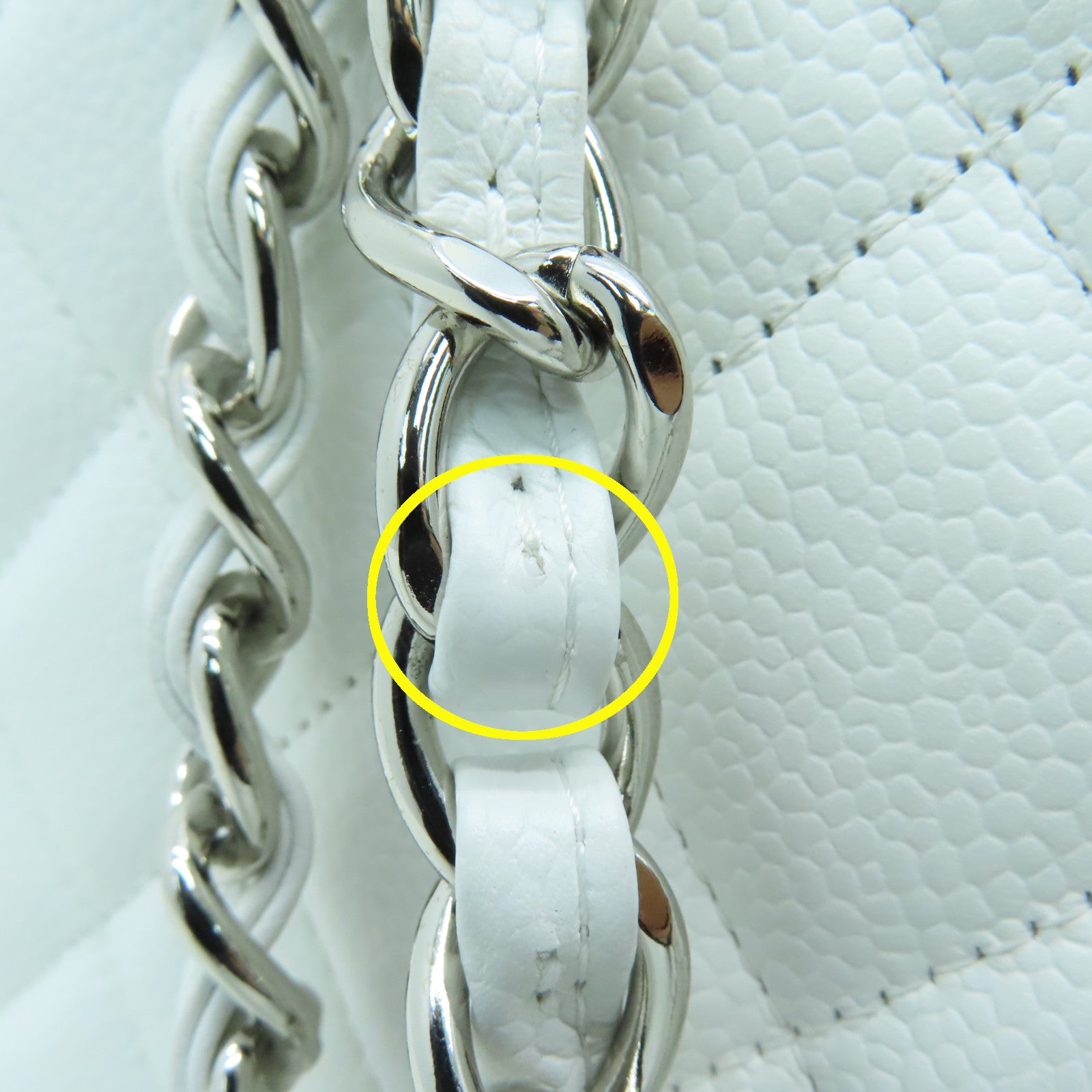 CHANEL Caviar Leather Classic Maxi Jumbo Silver Buckle Chain Shoulder Bag White