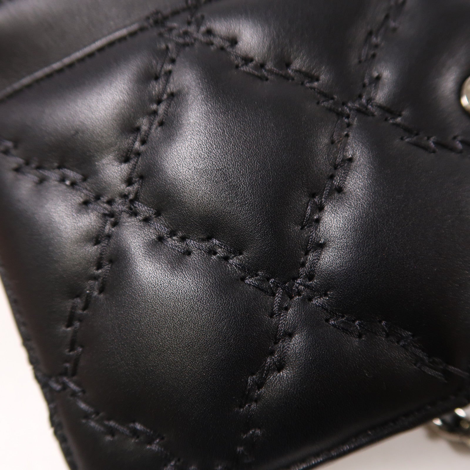 CHANEL 牛皮皮革WOC Wallet On Chain銀扣鏈帶肩背袋