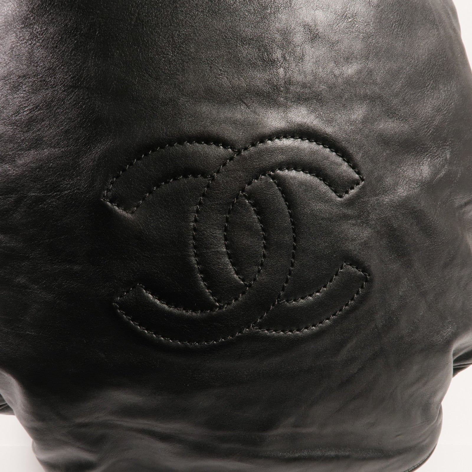 CHANEL 牛皮皮革Shoulder Bag銀扣肩背袋