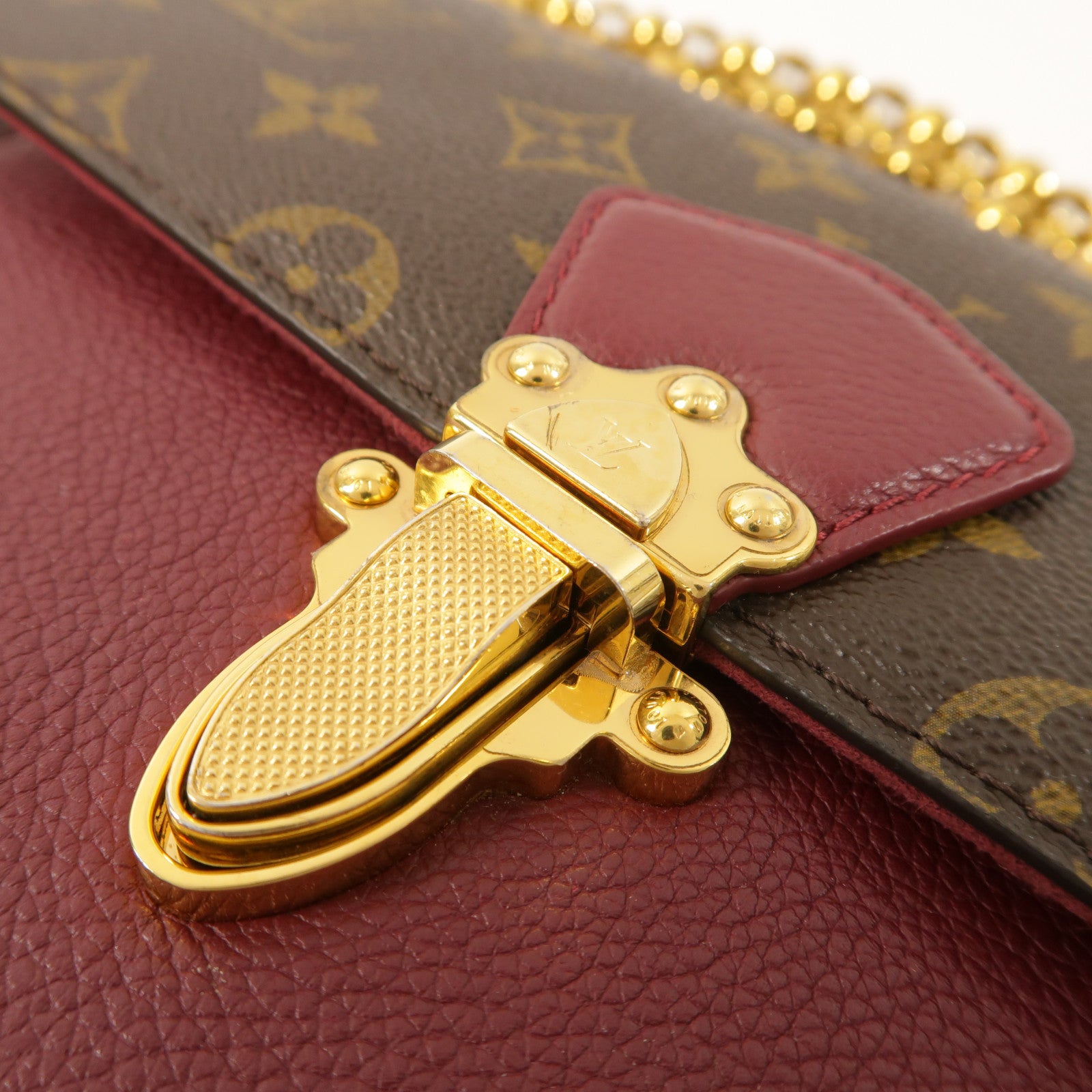 LOUIS VUITTON Monogram Victoire金扣鏈帶肩背袋