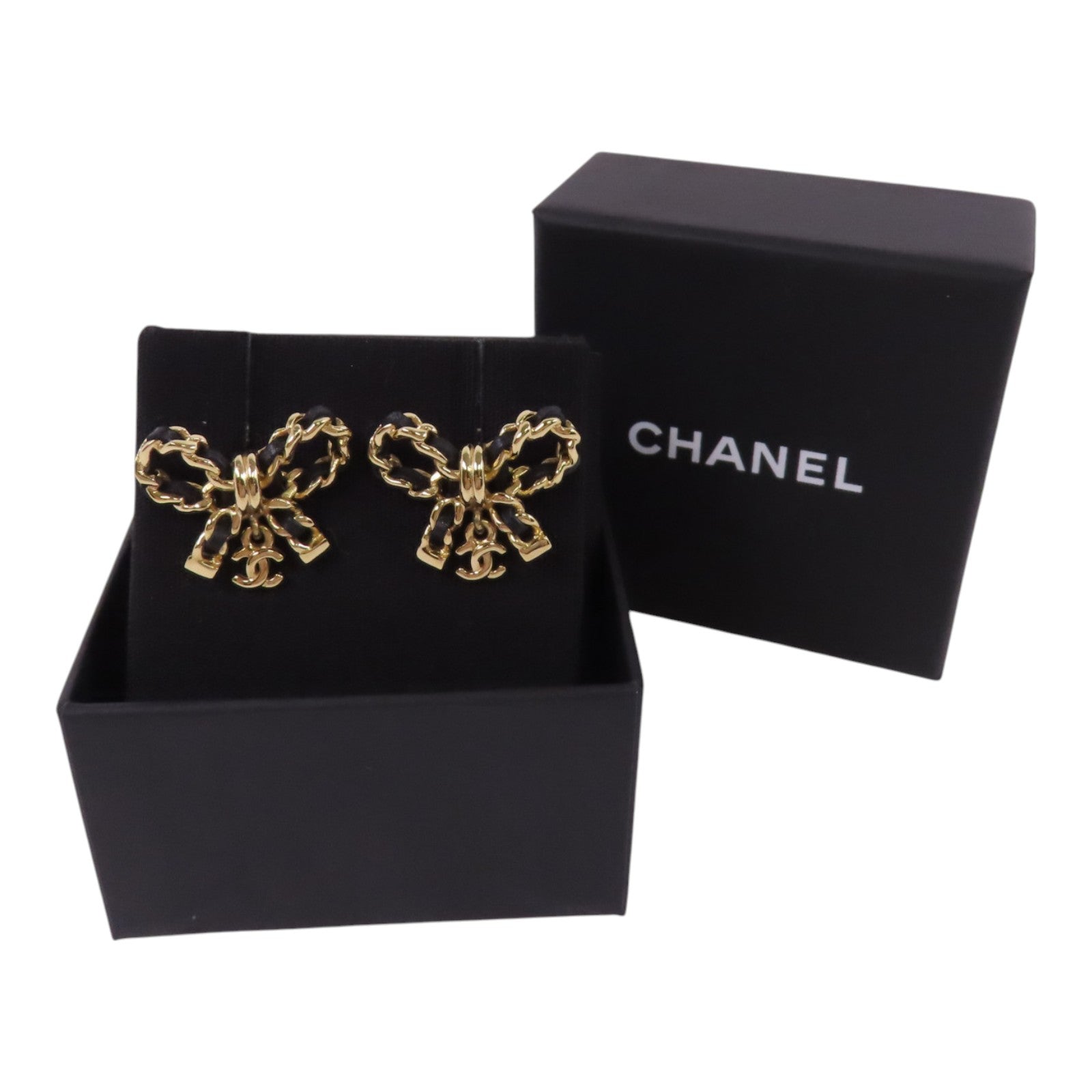 CHANEL 金屬/皮革Ribbon Earrings金扣耳環