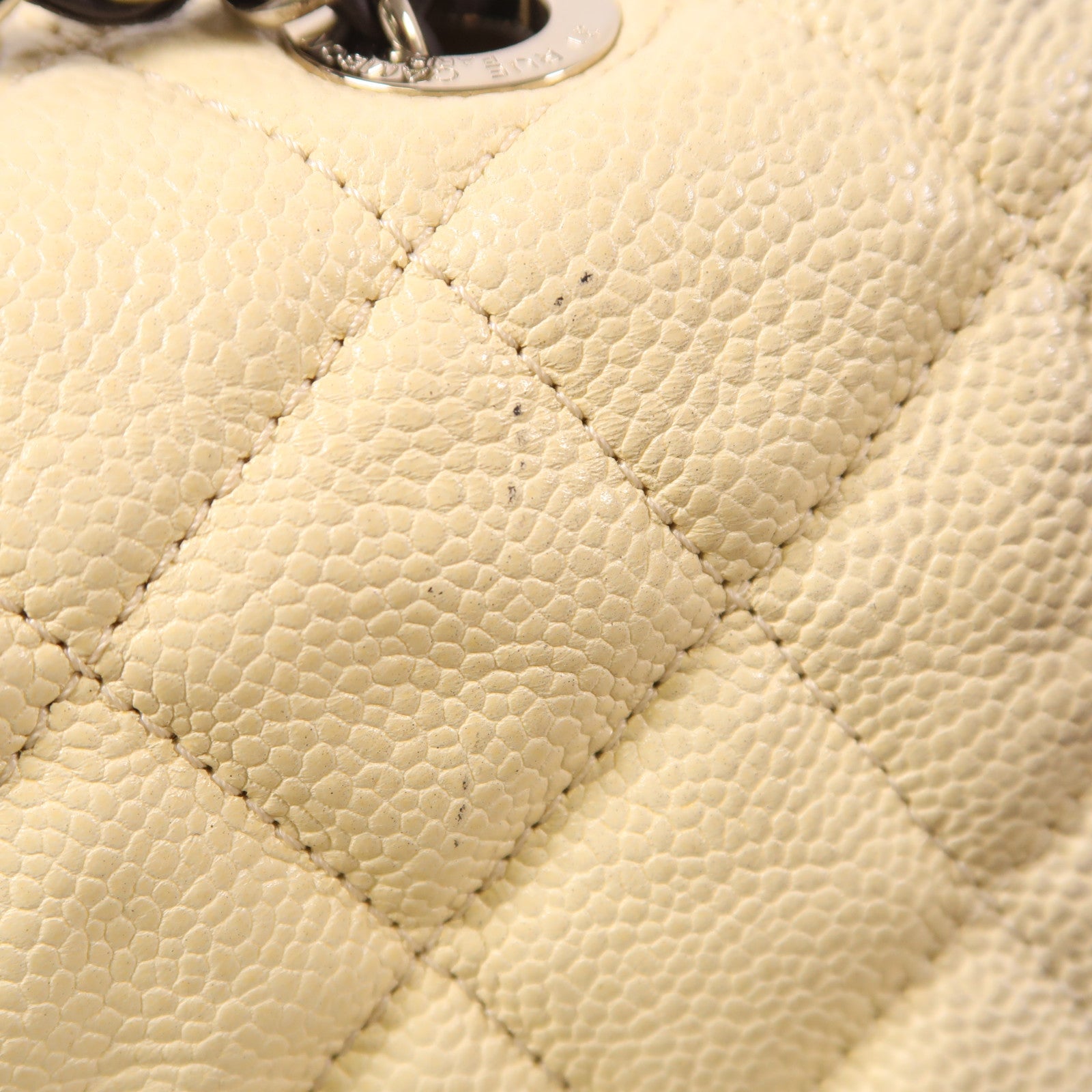 CHANEL 牛皮皮革Shoulder Bag銀扣肩背袋