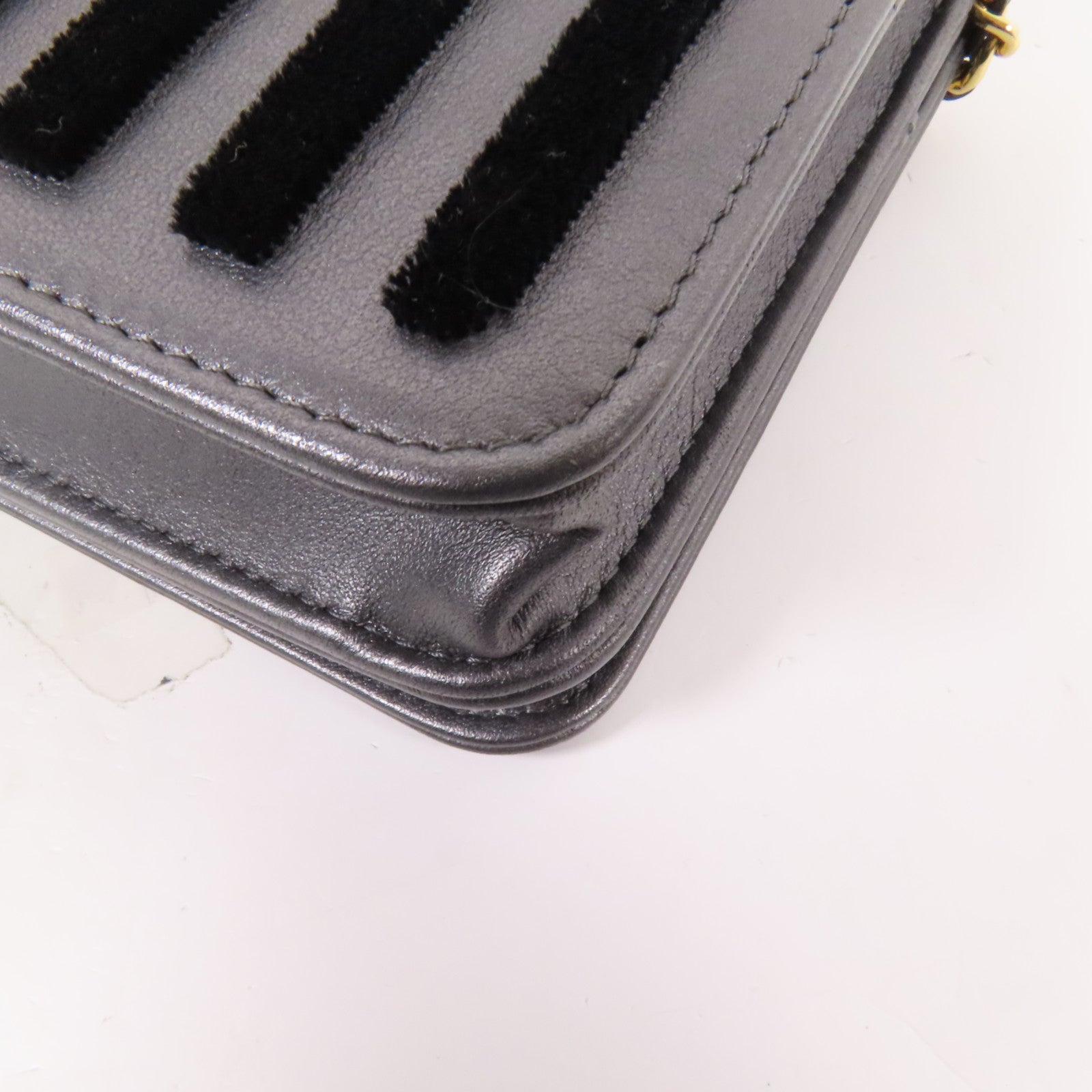 CHANEL 牛皮皮革/天鵝絨WOC Wallet On Chain金扣鏈帶肩背袋