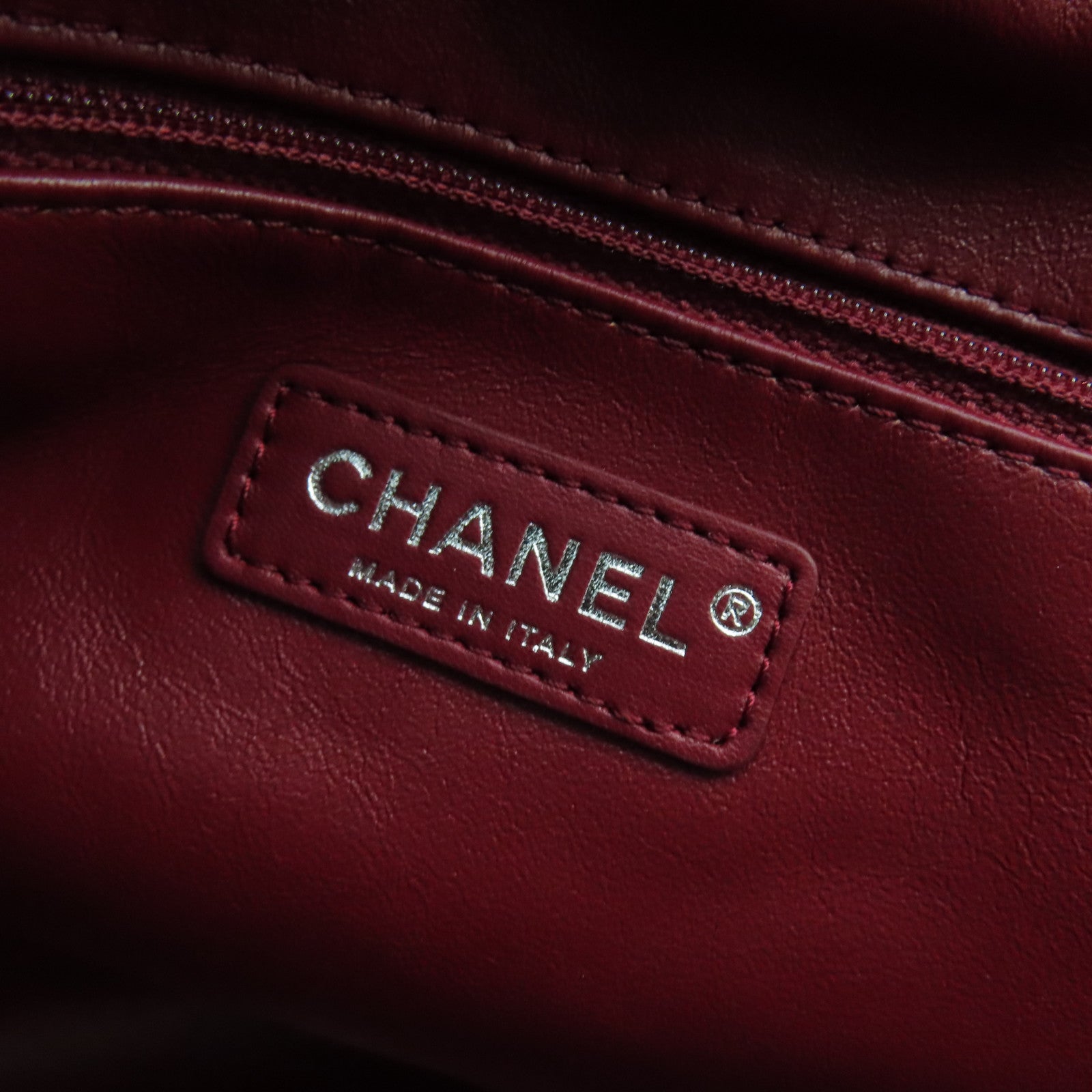 CHANEL 【清倉大減價】漆皮皮革Chain Shoulder銀扣鏈帶肩背袋金色