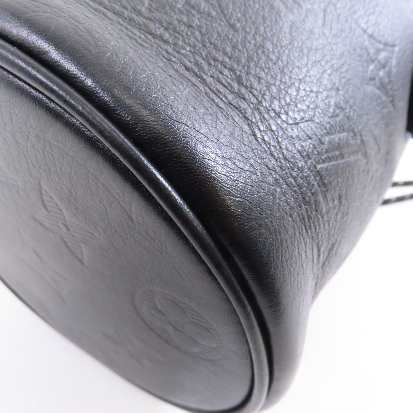 LOUIS VUITTON Monogram Shadow Chalk Nano肩背袋黑色