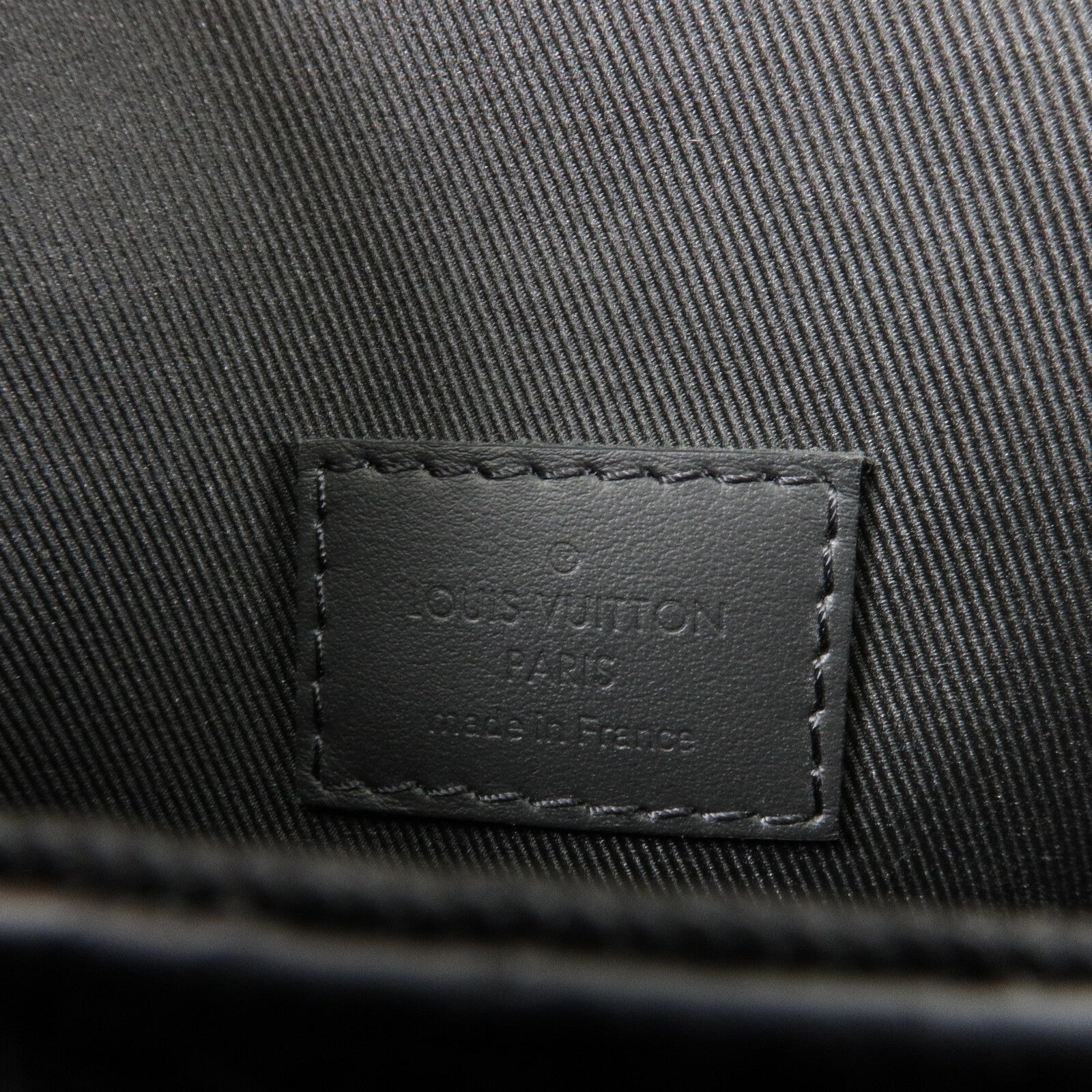 LOUIS VUITTON Monogram Taurillon S-Lock肩背袋