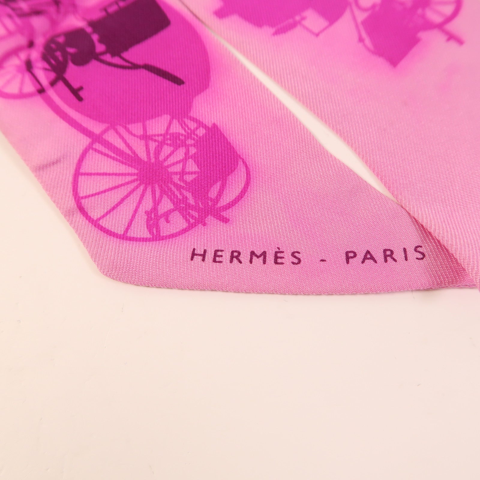 HERMES 絲質Twilly絲巾