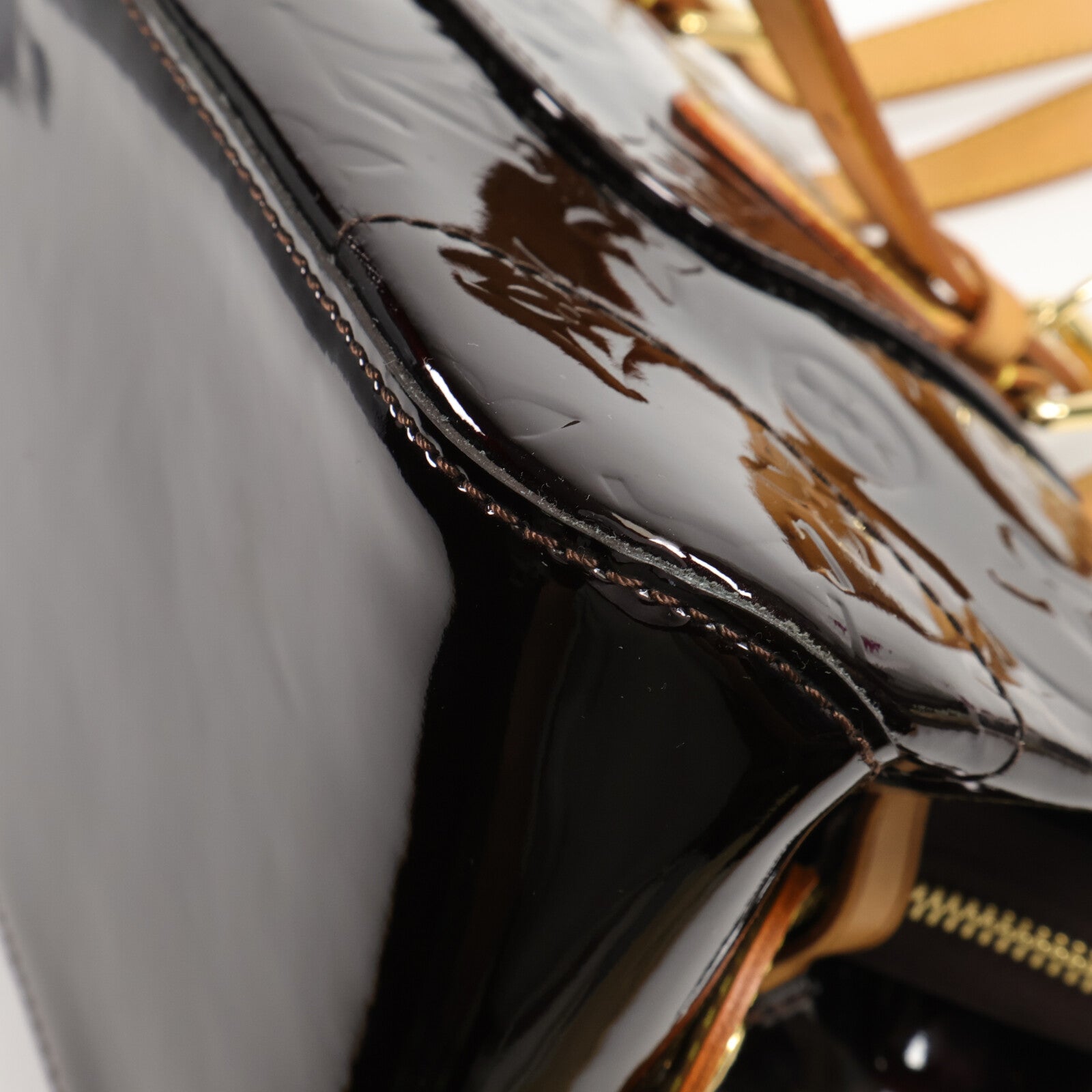 LOUIS VUITTON Monogram Vernis Rosewood Avenue金扣肩背袋