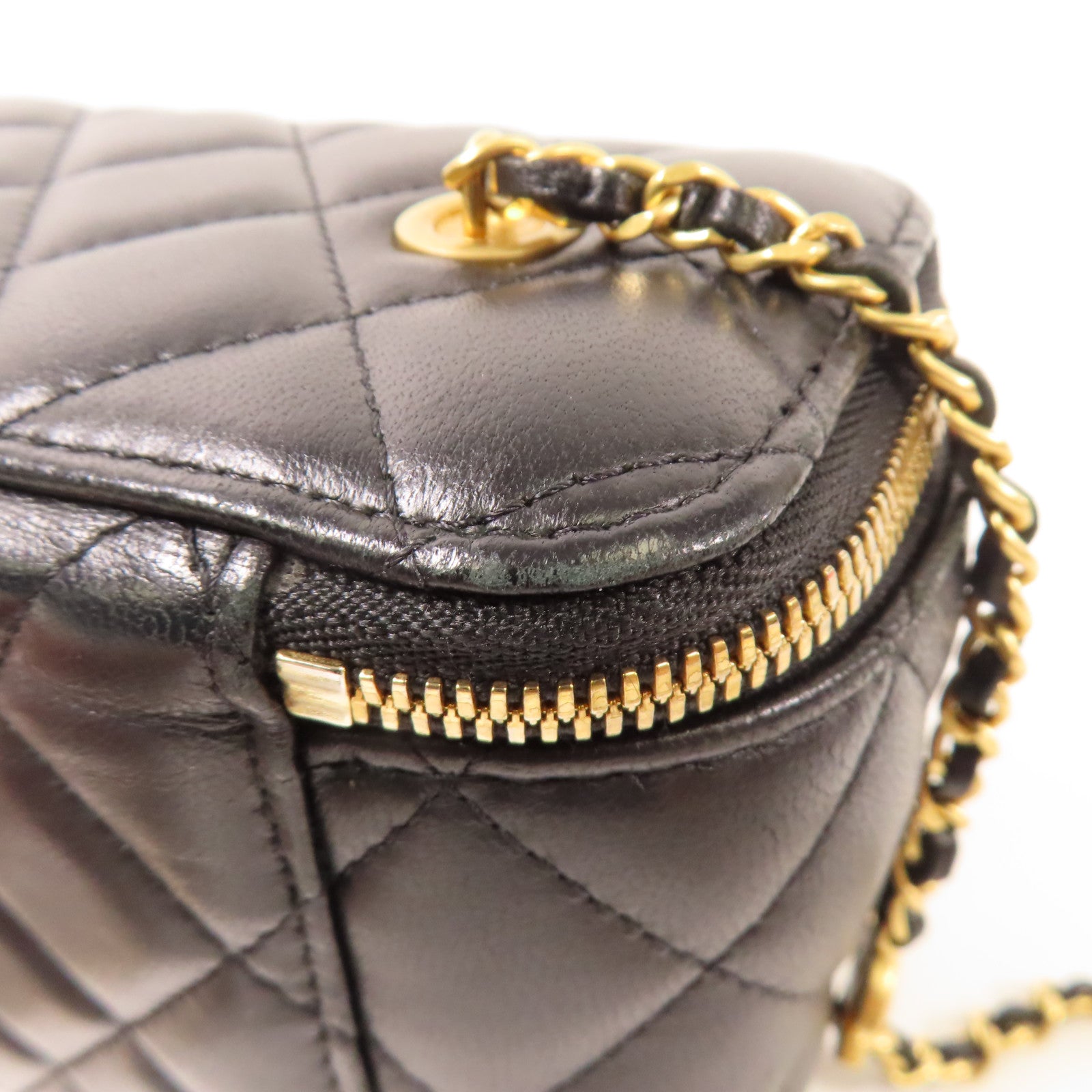 CHANEL 羊皮皮革Vanity Case金扣鏈帶肩背袋