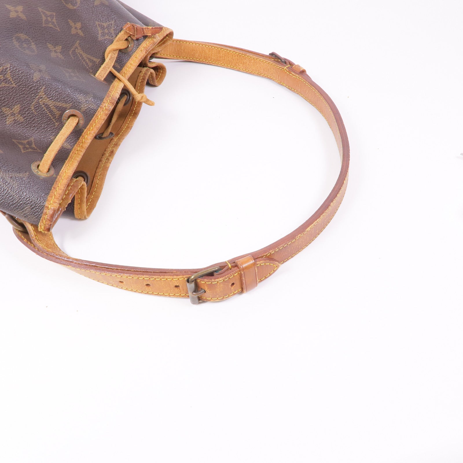 LOUIS VUITTON Monogram Petit Noe金扣肩背袋棕色
