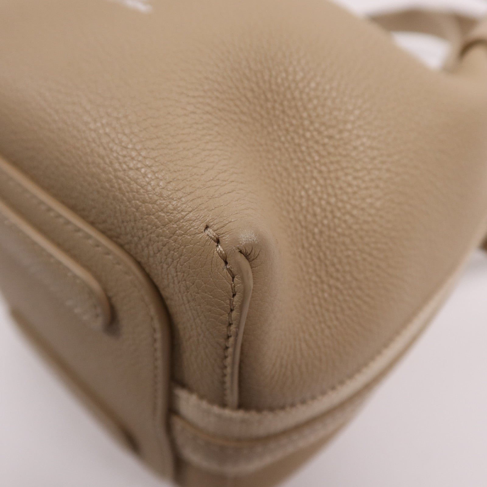 Loro Piana 牛皮皮革Micro Bale銀扣肩背袋