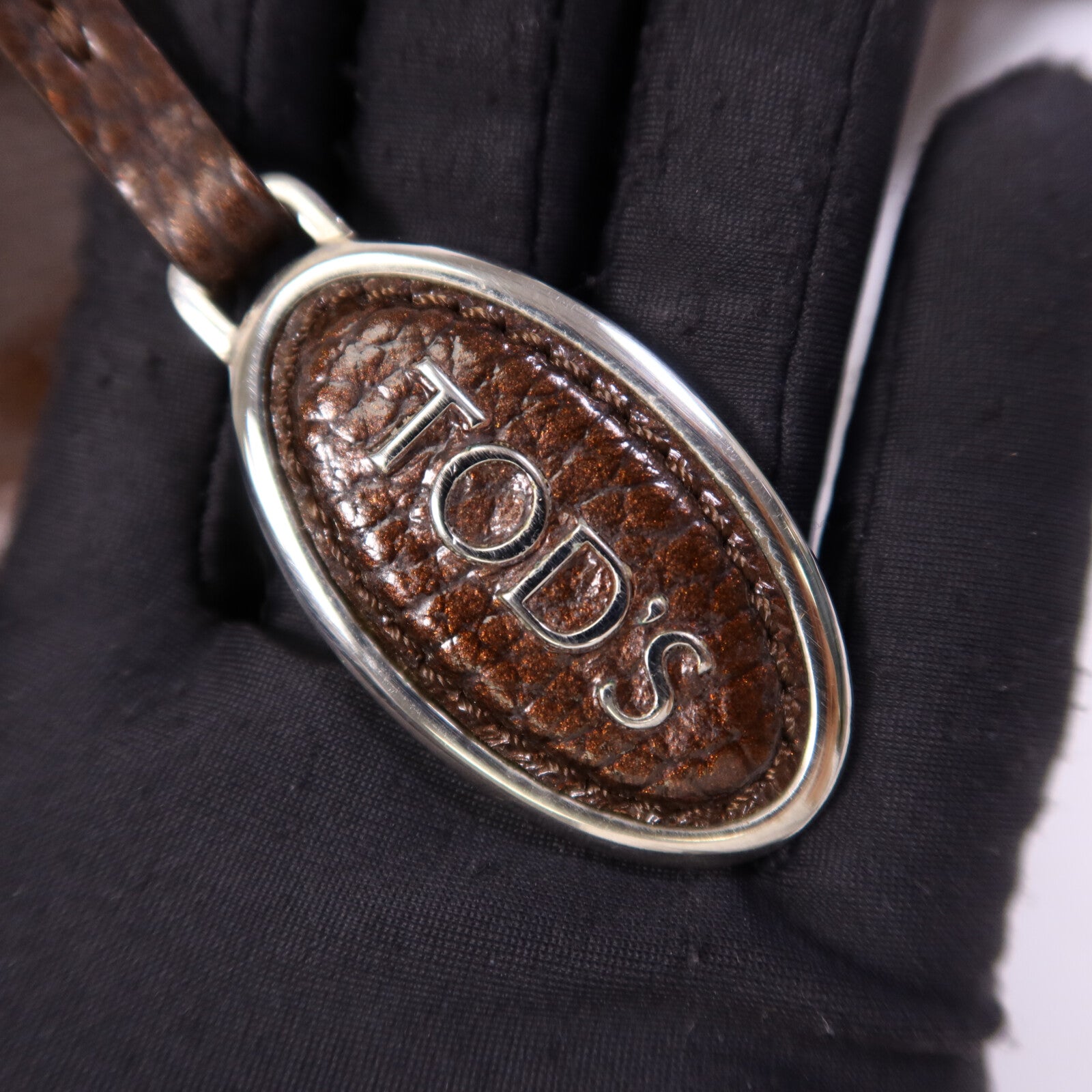 TOD'S 皮革Shoulder Bag銀扣肩背袋