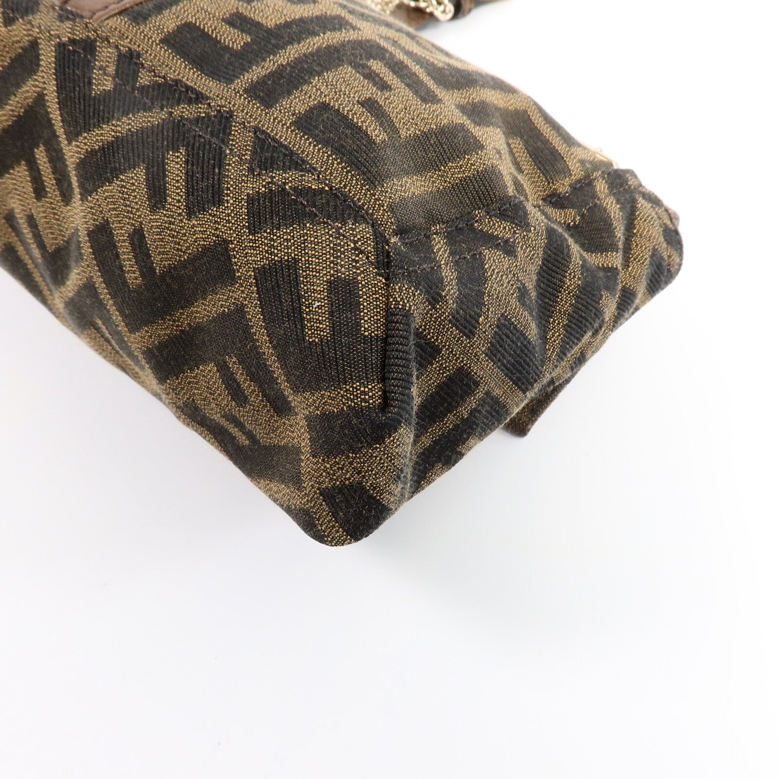 FENDI 帆布/牛皮皮革Zucca Baguette鏈帶肩背袋