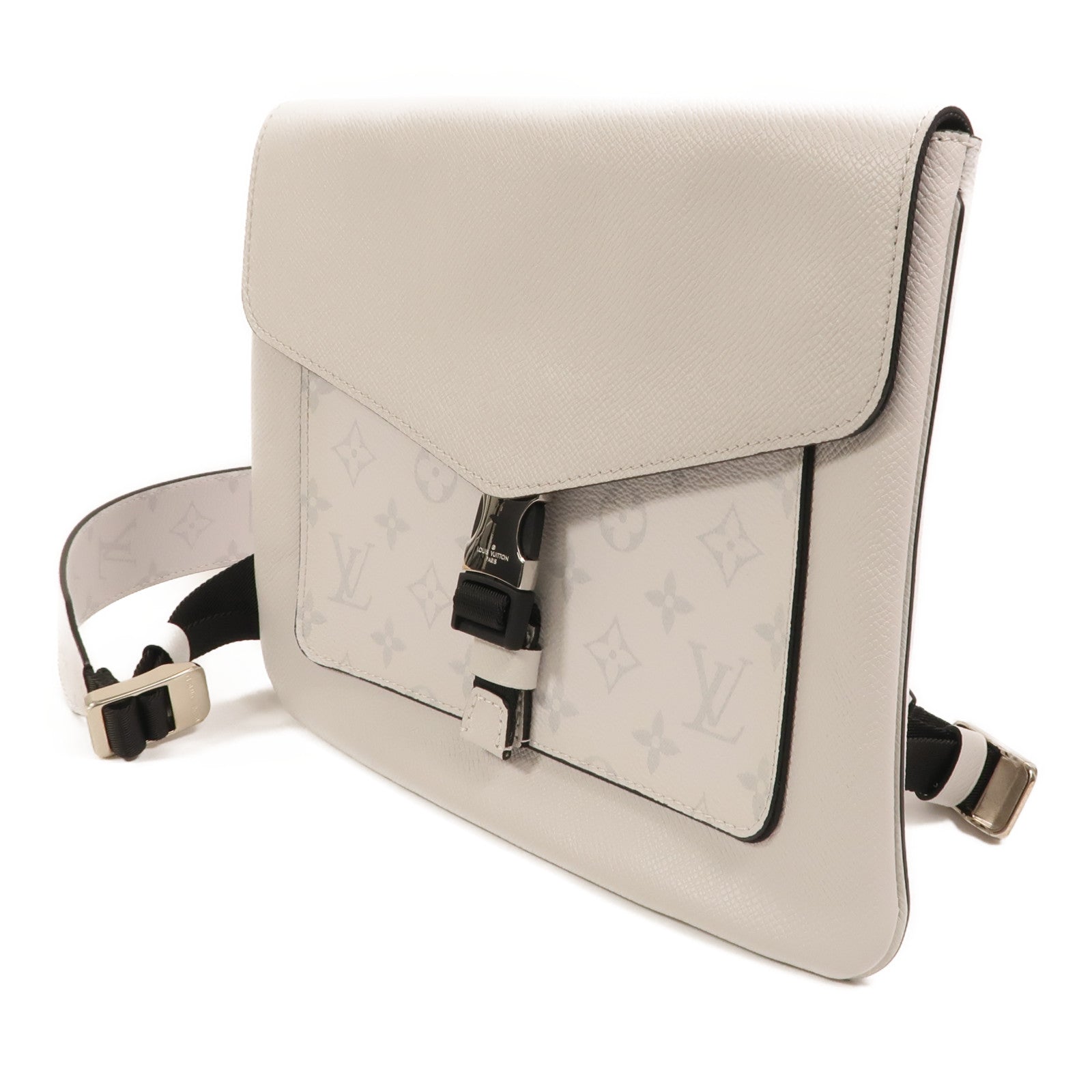 LOUIS VUITTON Taigarama Outdoor Flap Message肩背袋