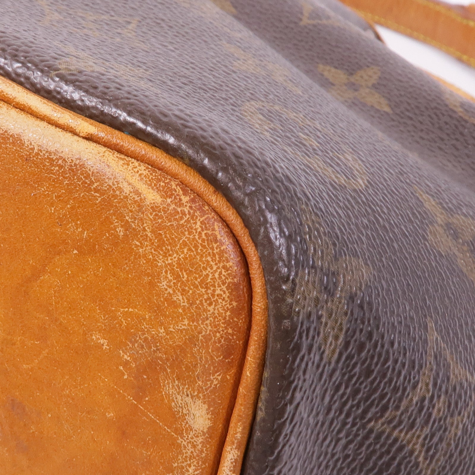 LOUIS VUITTON Monogram Petit Noe金扣肩背袋棕色