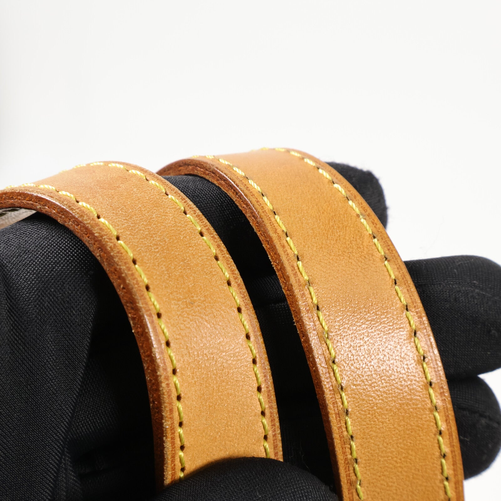 LOUIS VUITTON Monogram Vernis Rosewood Avenue金扣肩背袋