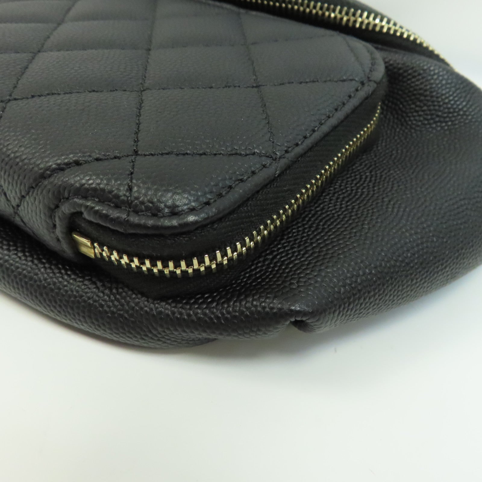 CHANEL 菱格Caviar皮革Waist Bag金扣腰包黑色