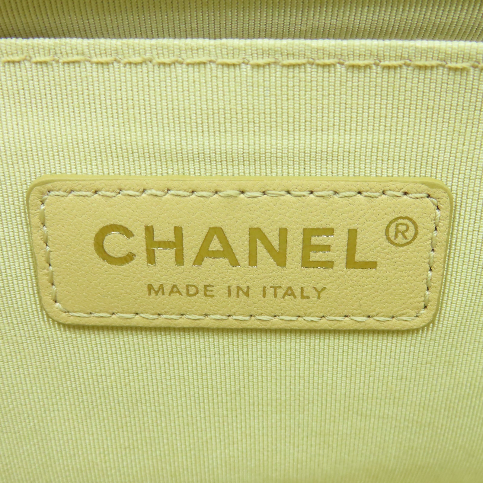 CHANEL 【激減優惠】菱格羊皮皮革Boy Chain Shoulder Bag金扣鏈帶肩背袋白色