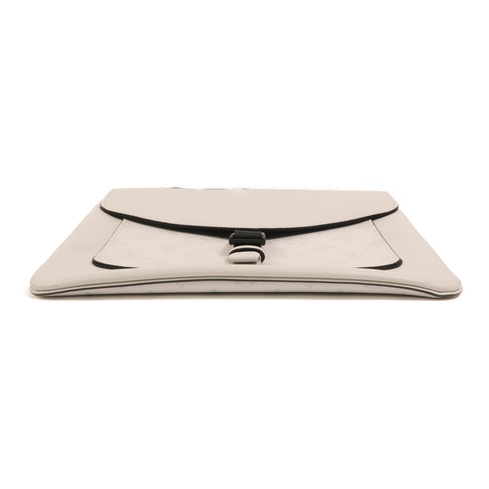 LOUIS VUITTON Taigarama Outdoor Flap Message肩背袋