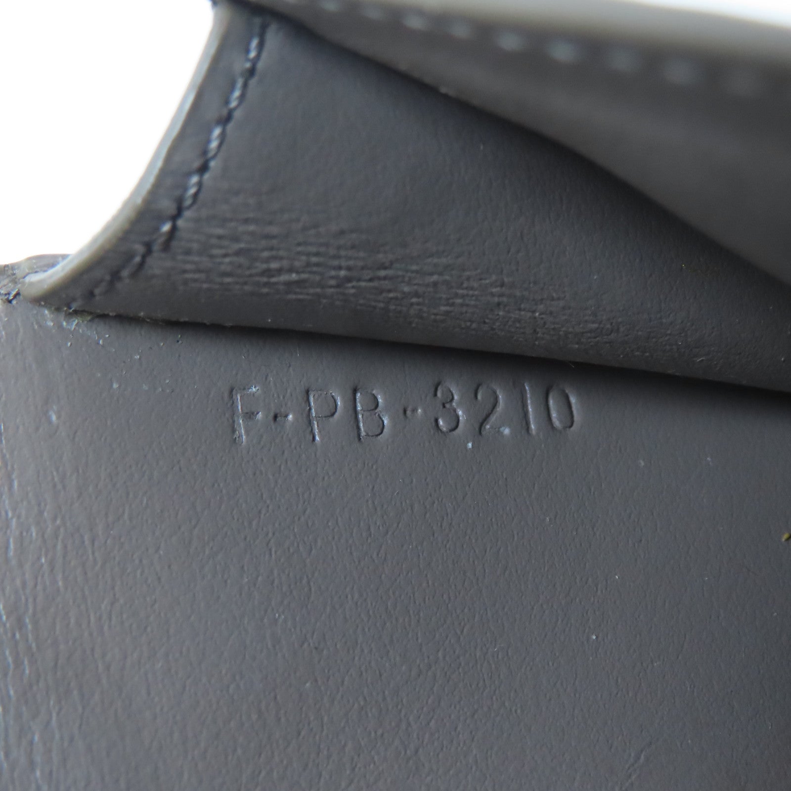 CELINE 牛皮皮革Medium Strap Wallet金扣錢包灰色/淺藍色