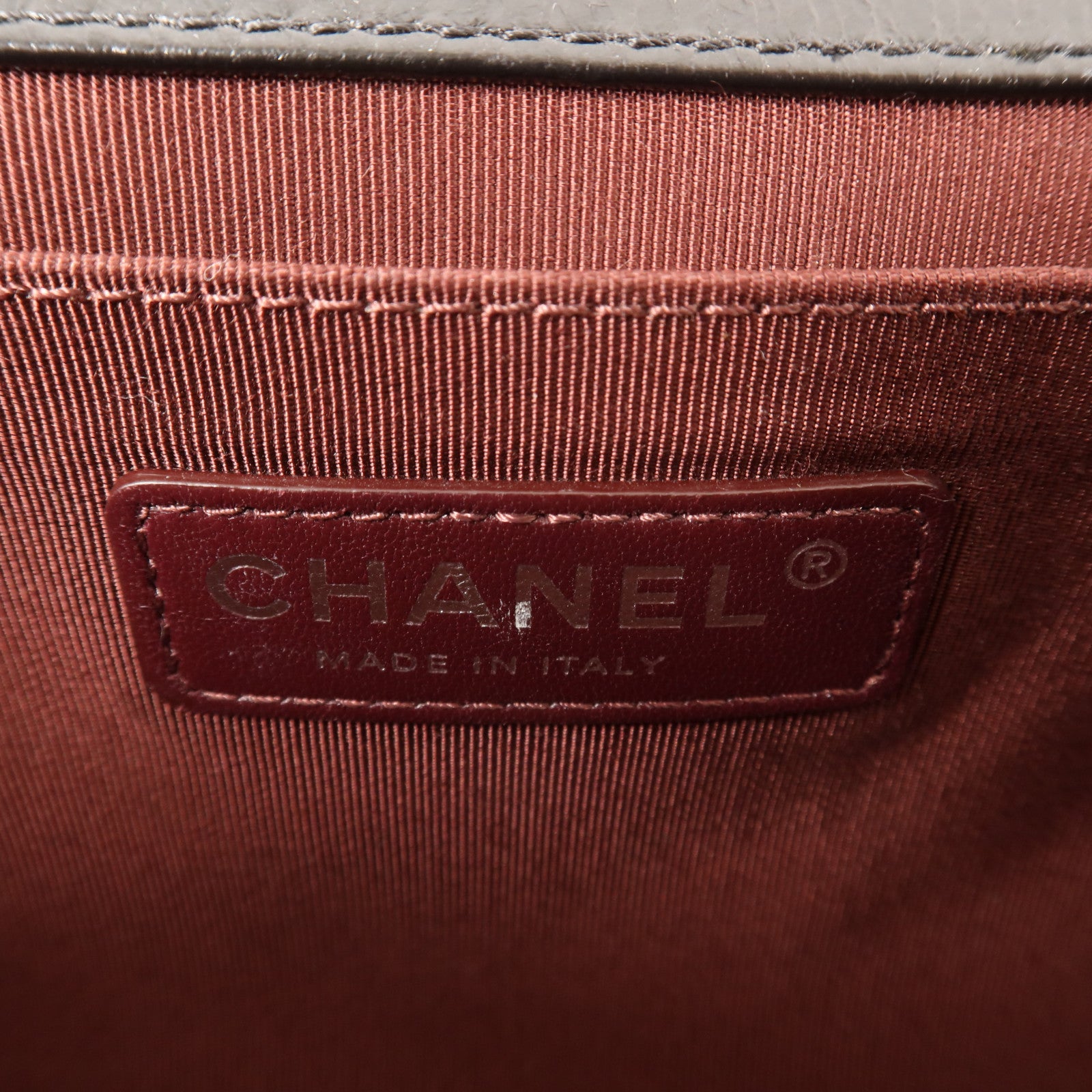 CHANEL 牛皮皮革Boy 25銀扣鏈帶肩背袋
