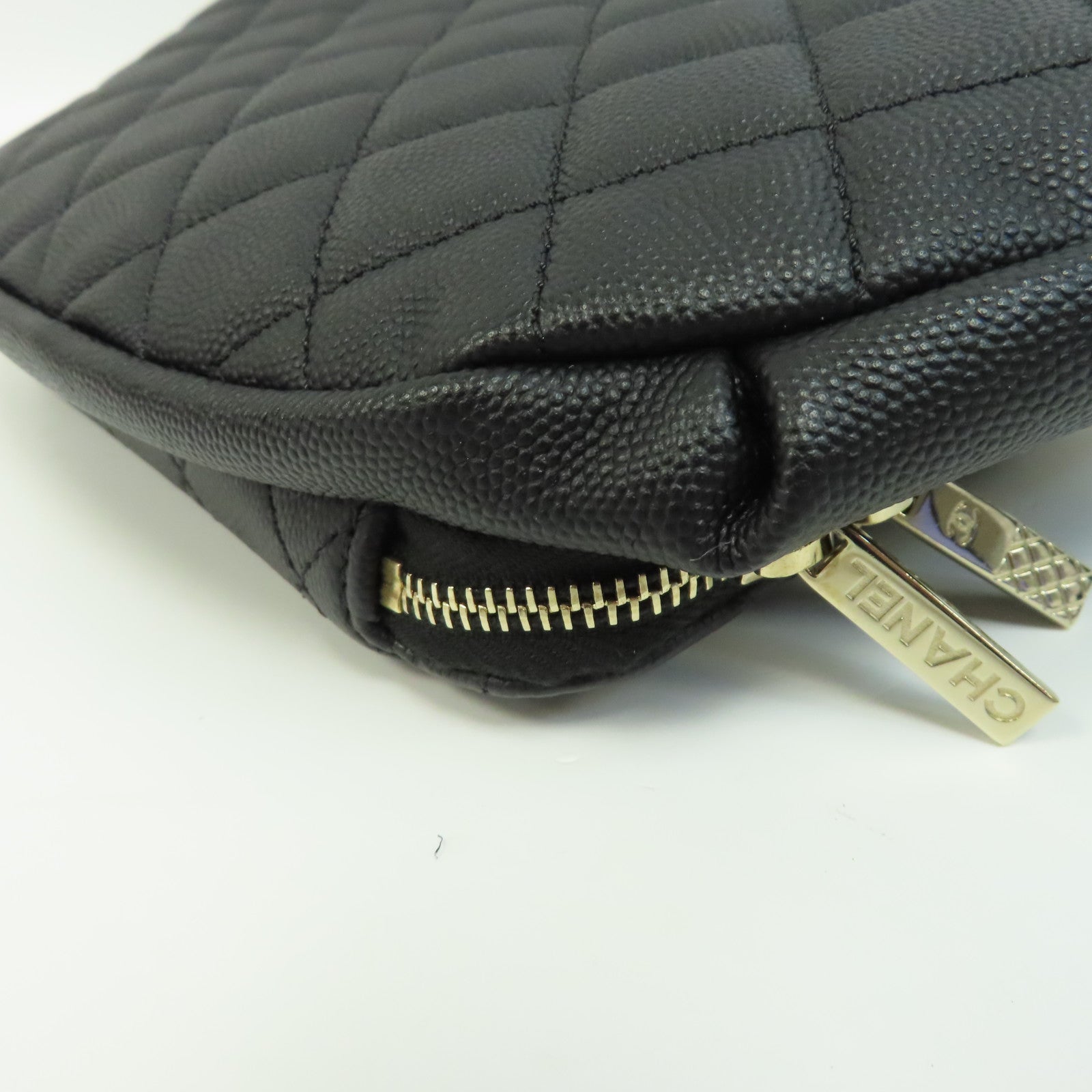 CHANEL 菱格Caviar皮革Waist Bag金扣腰包黑色