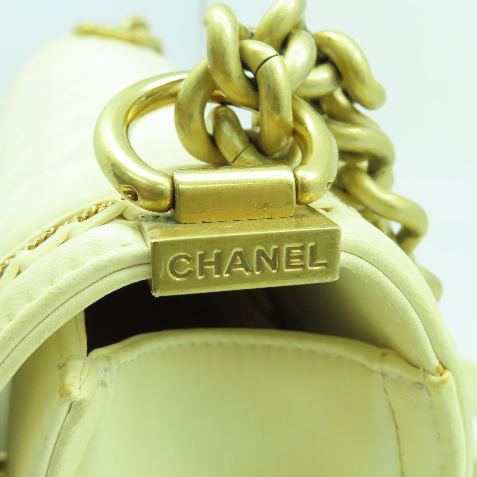 CHANEL 【激減優惠】菱格羊皮皮革Boy Chain Shoulder Bag金扣鏈帶肩背袋白色