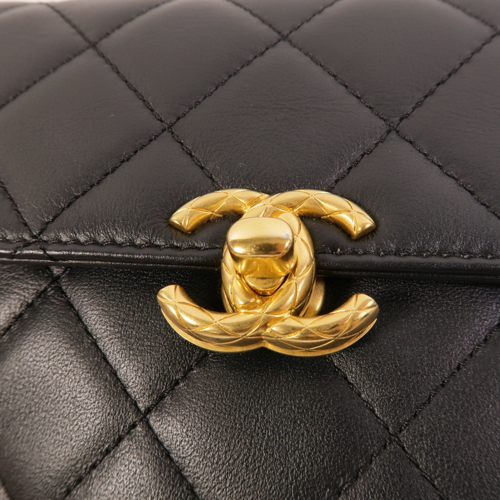 CHANEL 牛皮皮革Chain Shoulder肩背袋
