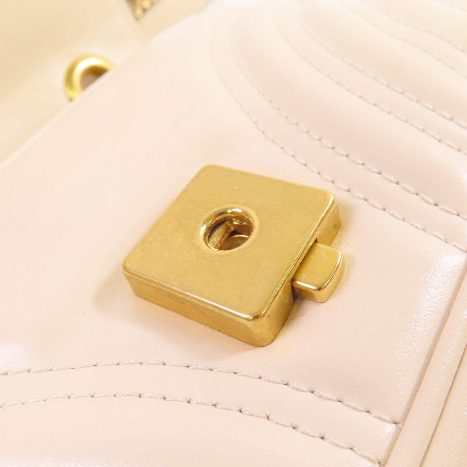 GUCCI 牛皮皮革GG Marmont Mini Chain Shoulder Bag金扣手挽肩背兩用袋米白色