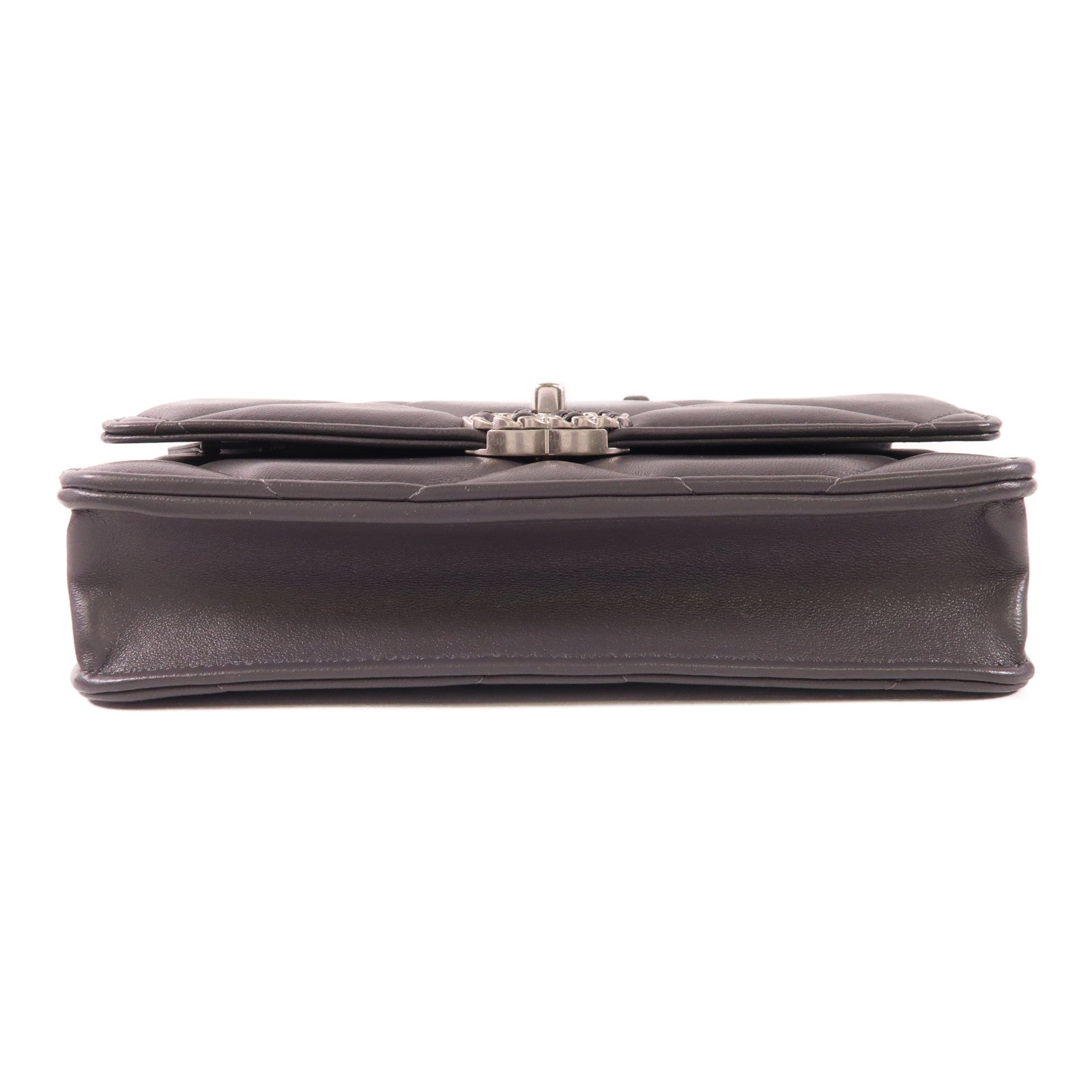 CHANEL 羊皮皮革C19 WOC Wallet On Chain鏈帶肩背袋