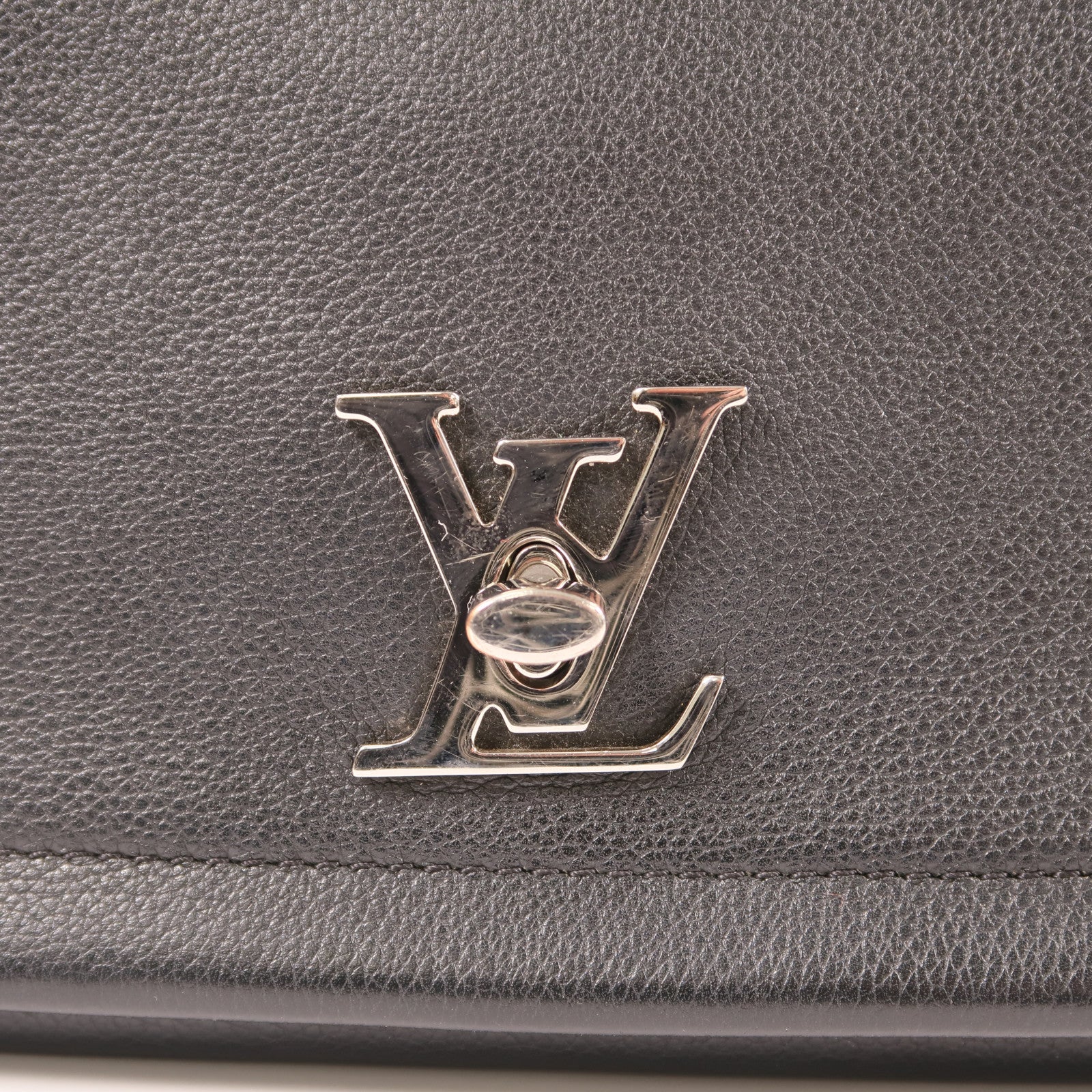 LOUIS VUITTON 牛皮皮革Lockme II BB銀扣手挽肩背兩用袋
