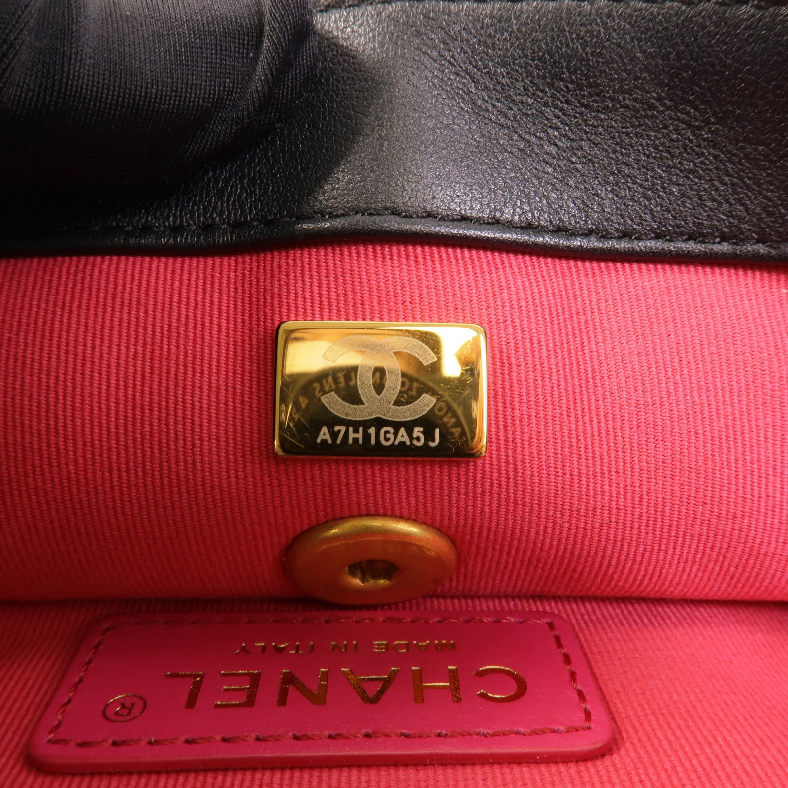 CHANEL 牛皮皮革Chain Shoulder肩背袋