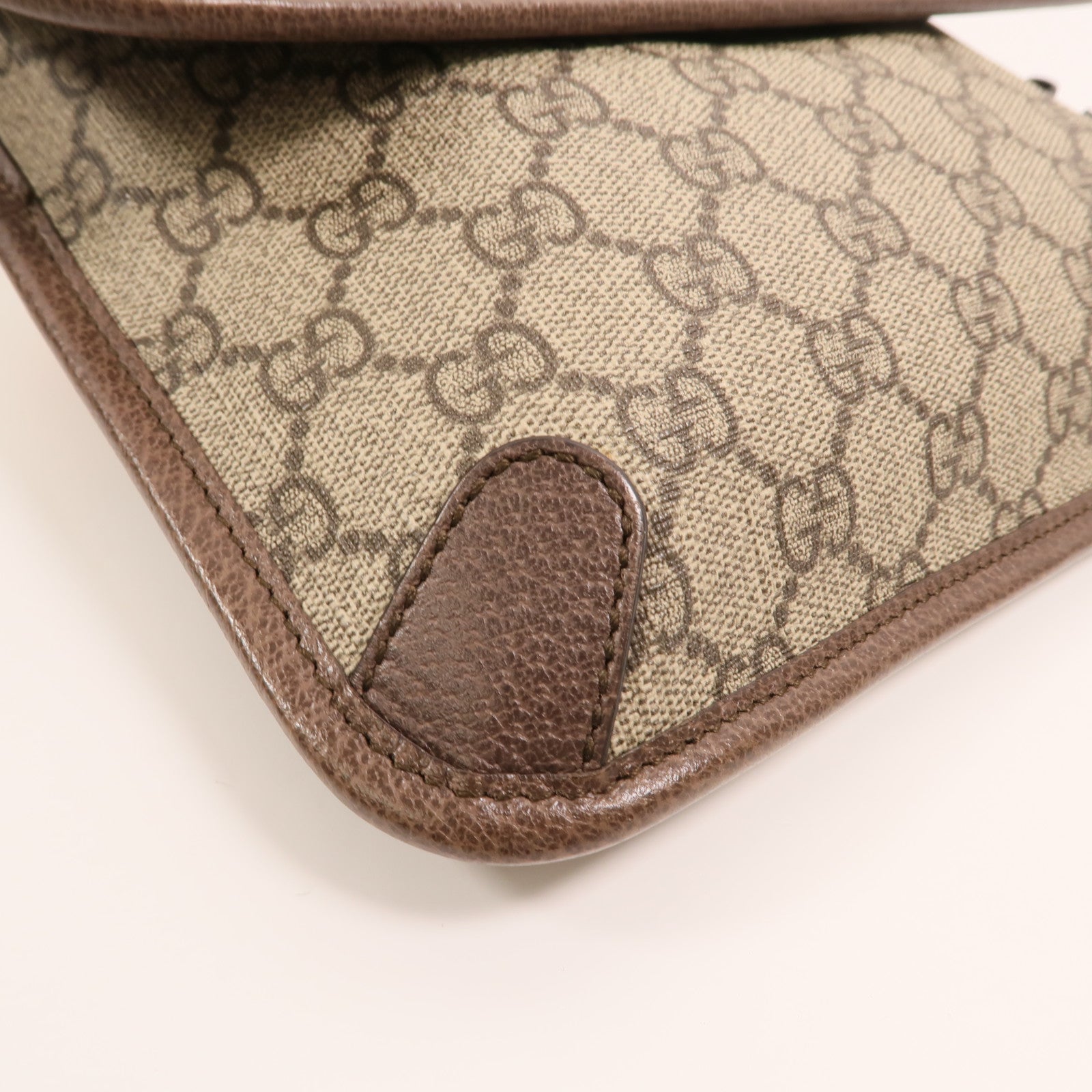 GUCCI 塗層帆布Neo Vintage GG Supreme金扣腰包