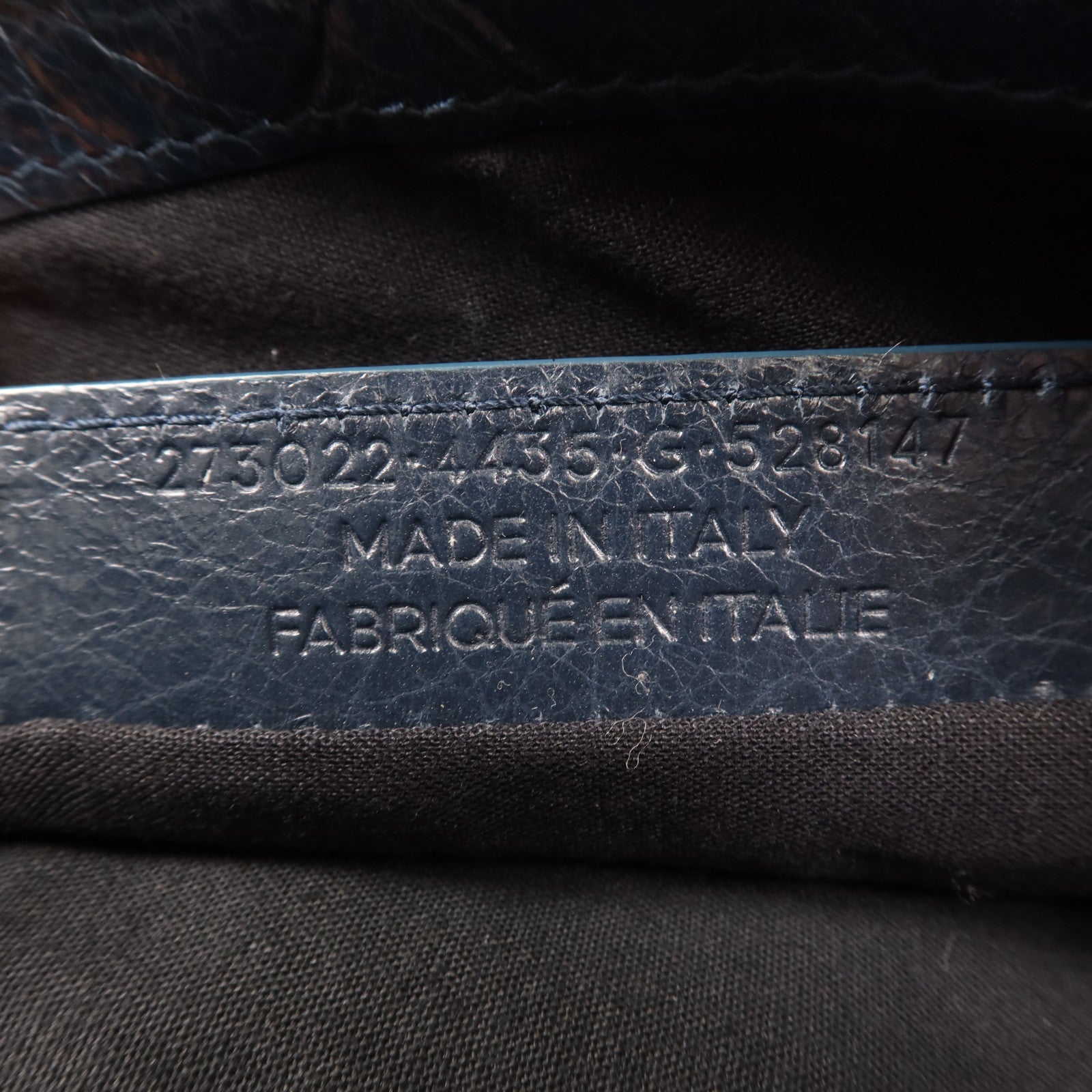 BALENCIAGA 牛皮皮革Pouch銀扣手拿包