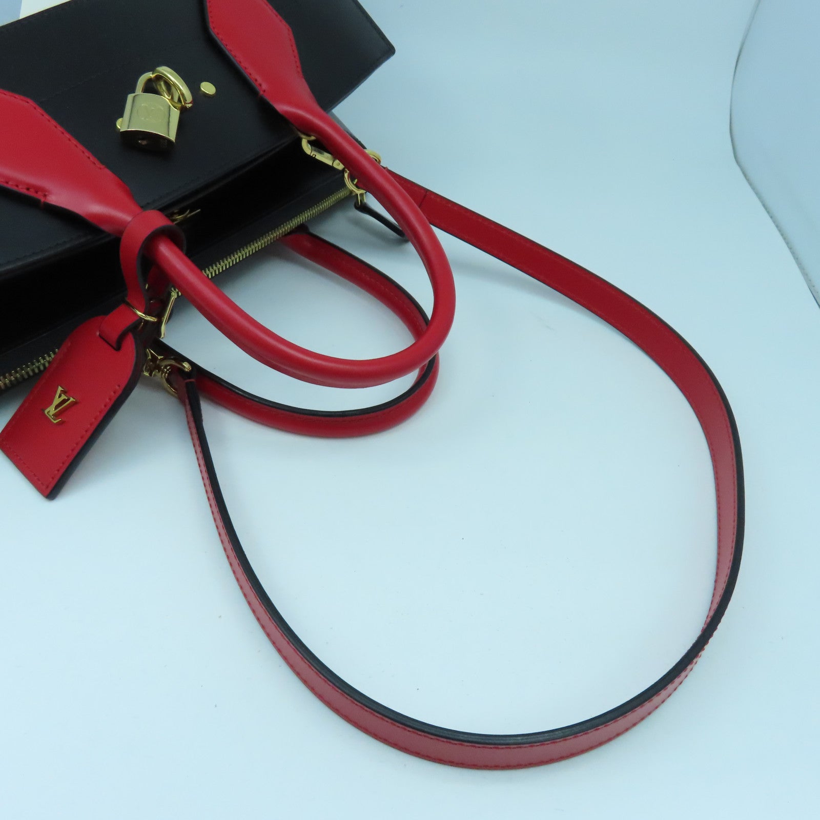 LOUIS VUITTON 【激減優惠】牛皮皮革City Steamer MM金扣手挽肩背兩用袋黑色/紅色/橙色