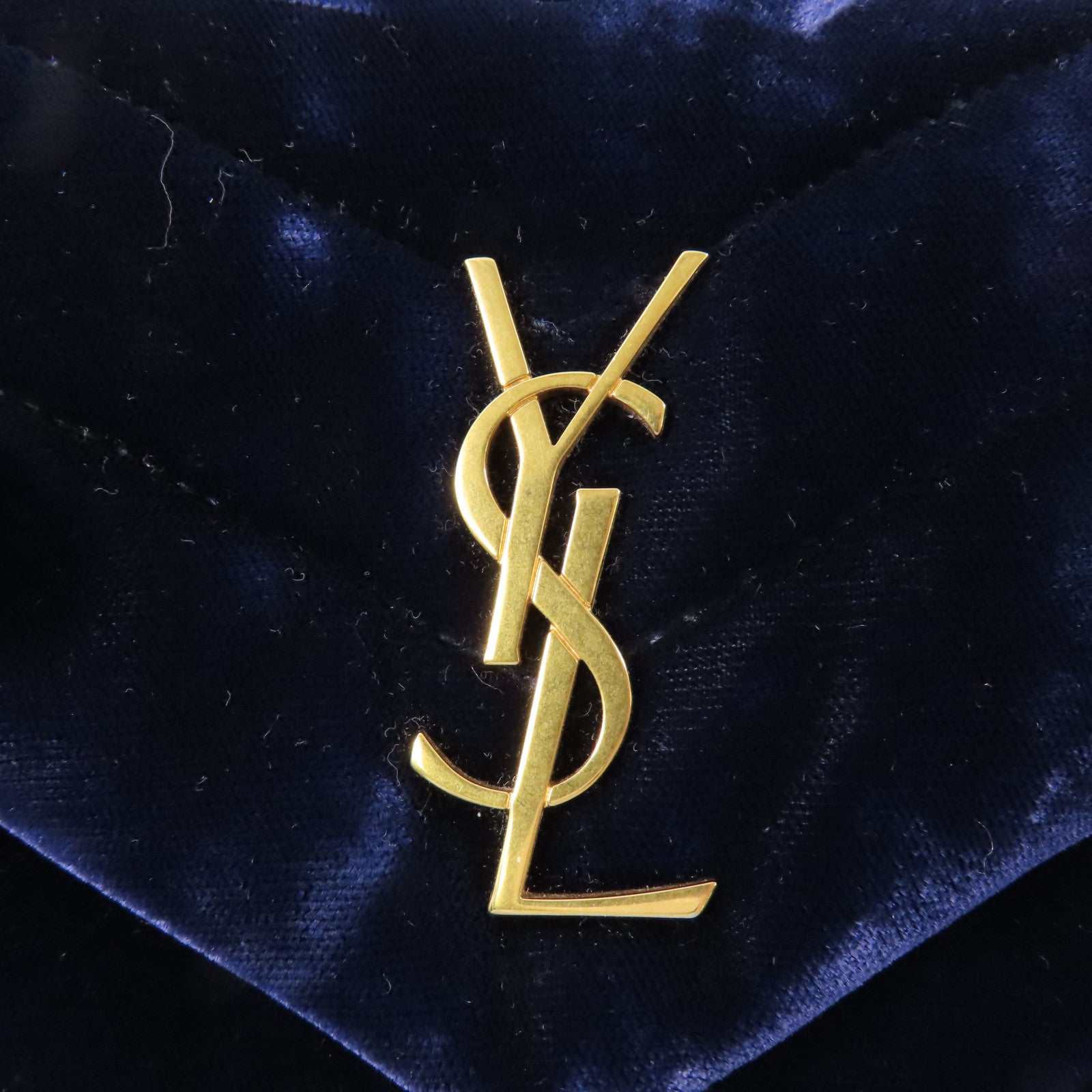 YVES SAINT LAURENT 天鵝絨Shoulder Bag金扣肩背袋
