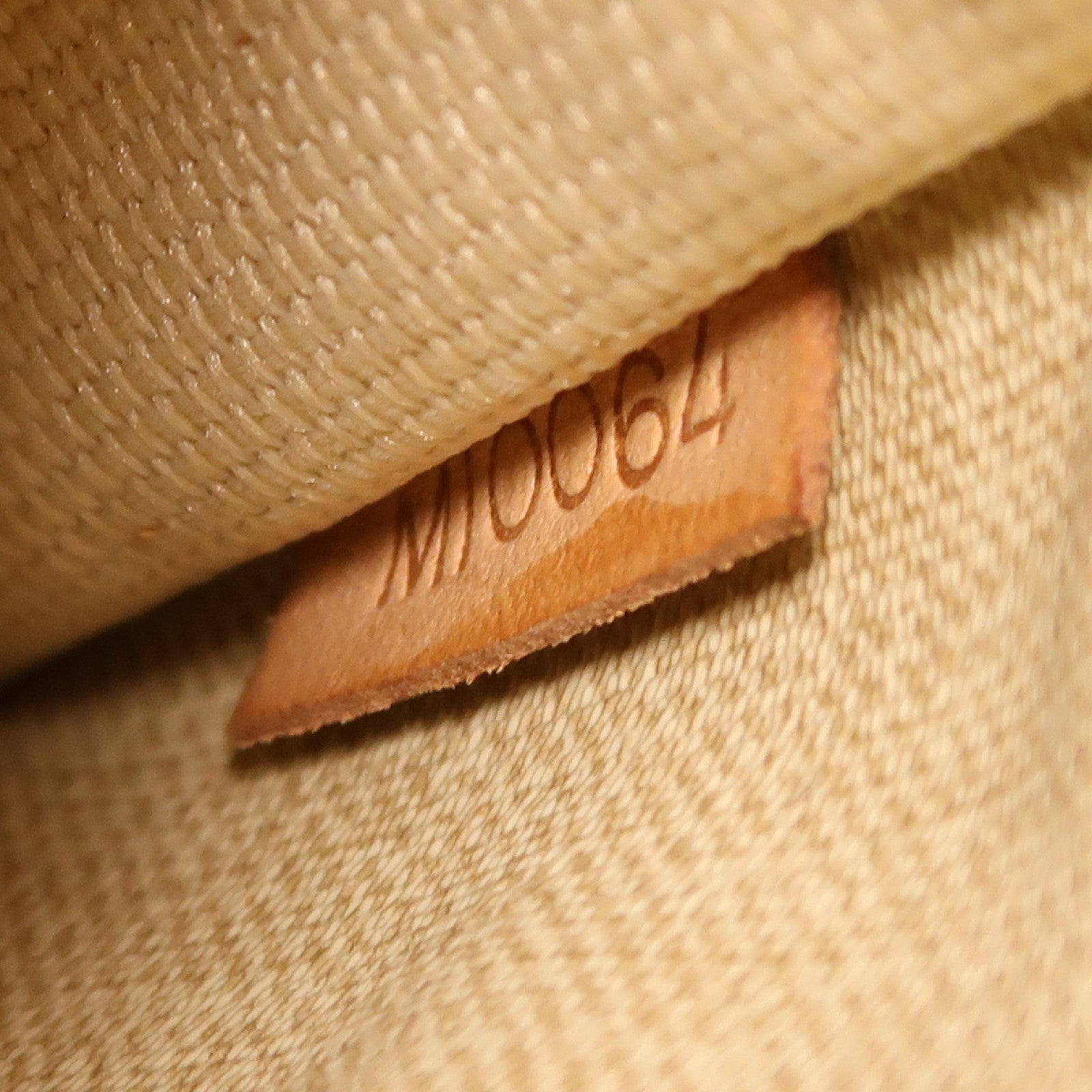 LOUIS VUITTON Monogram Trouville PM金扣手挽袋