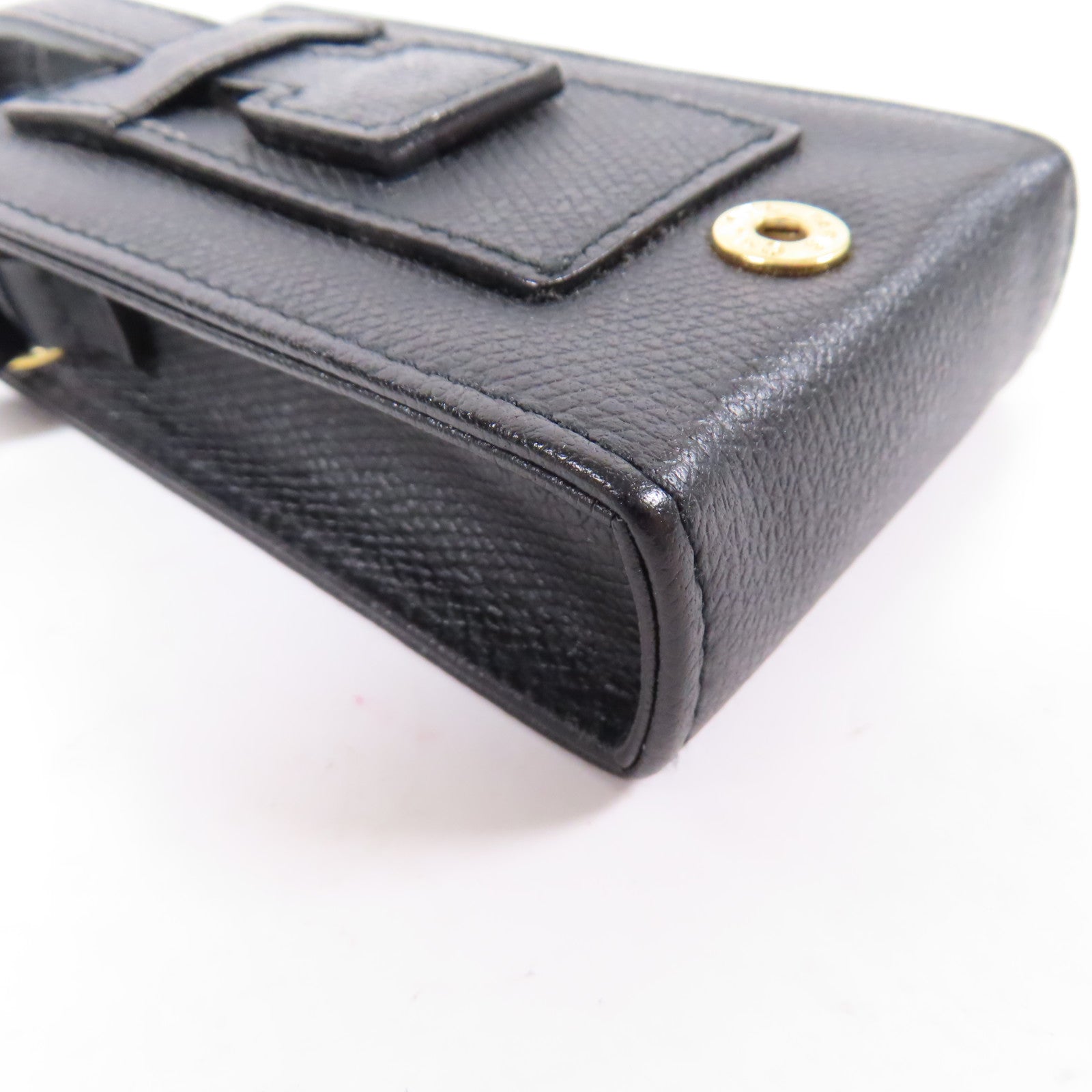 CHANEL 牛皮皮革Cigarette Case金扣肩背袋