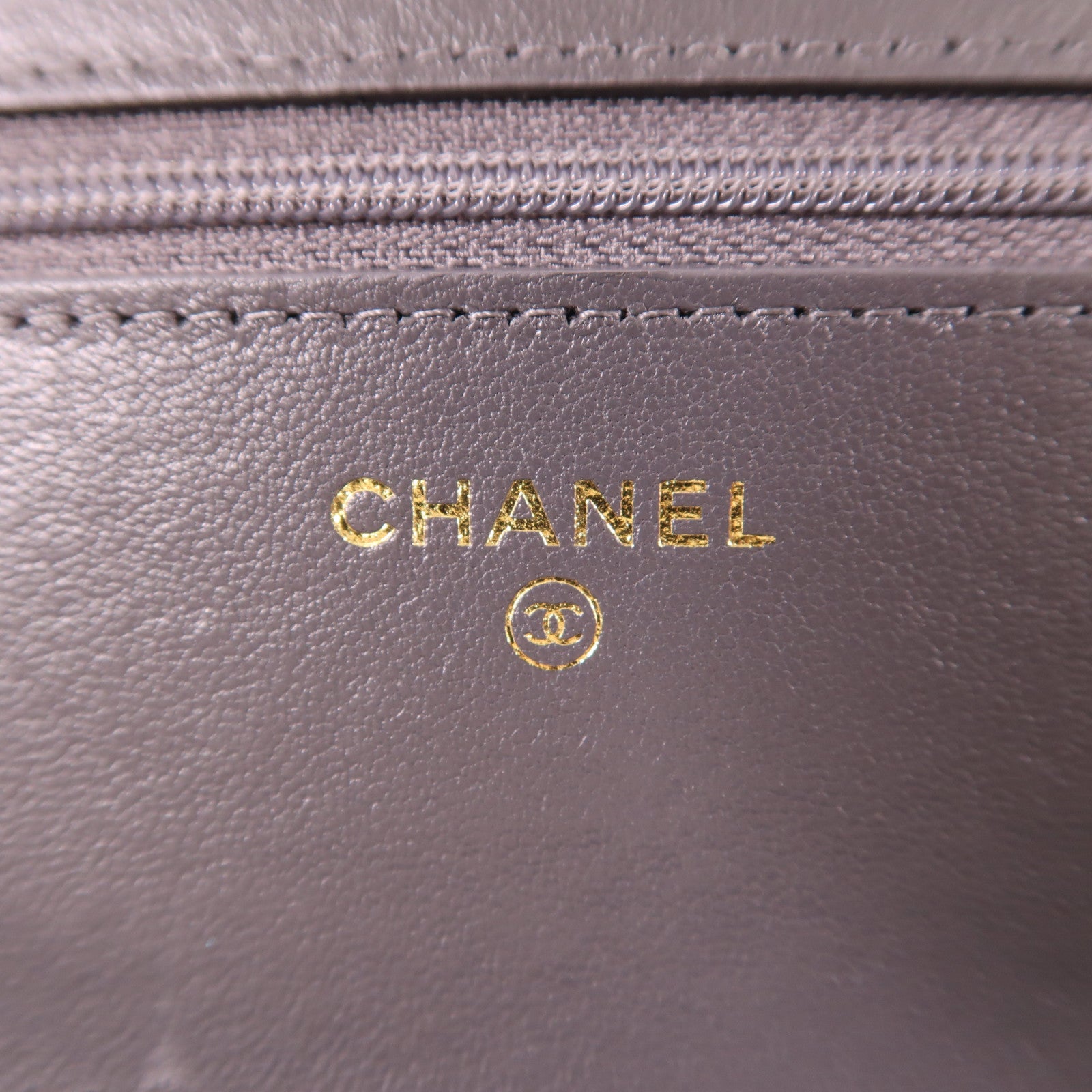 CHANEL 羊皮皮革C19 WOC Wallet On Chain鏈帶肩背袋