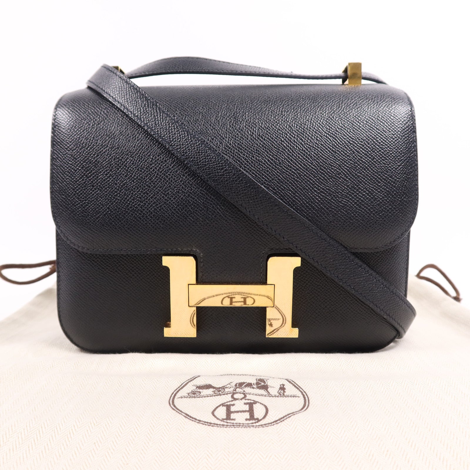 HERMES Epsom皮革Constance 24金扣肩背袋Noir